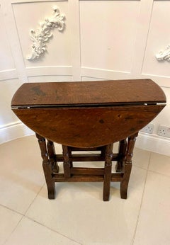 Antique 18th Century Small Quality Oak Gateleg Table