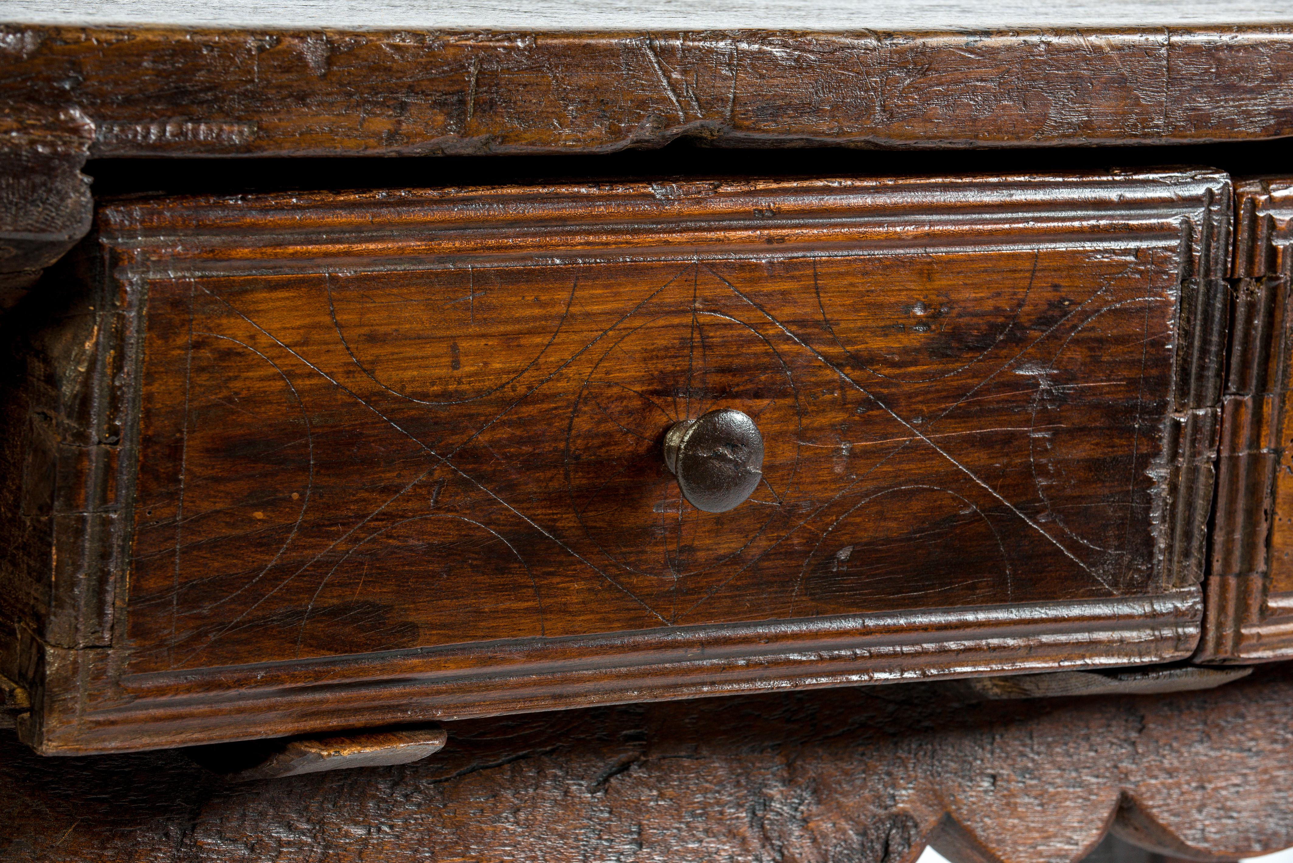 Antique 18th Century Spanish Baroque Chestnut Desk or Sidetable For Sale 1
