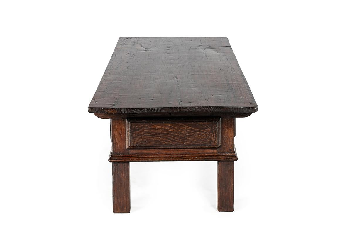 18th Century Antique 18th century Spanish Baroque warm brown chestnut 3-drawer coffee table For Sale