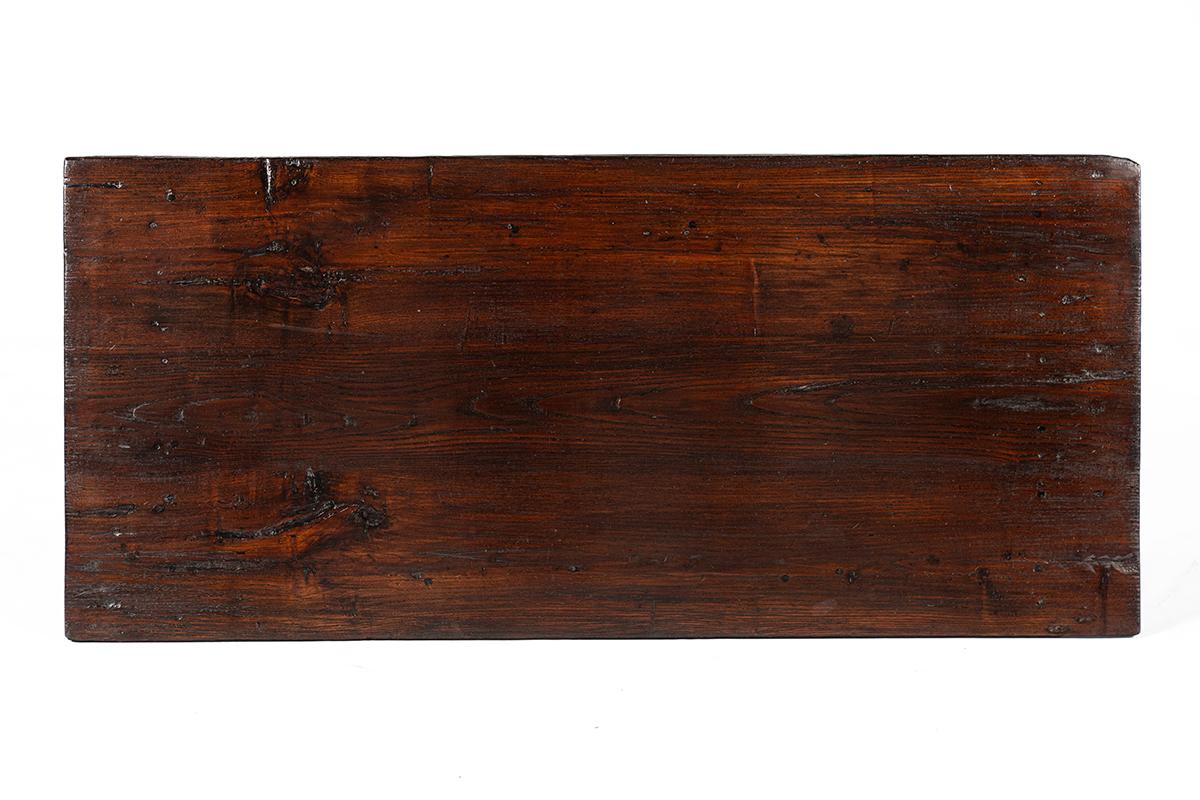 Steel Antique 18th century Spanish Baroque warm brown chestnut 3-drawer coffee table For Sale