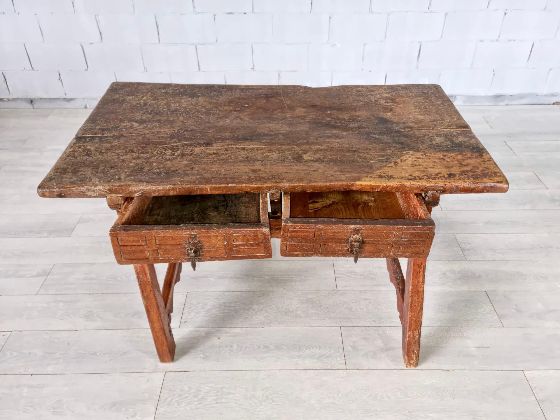 18th Century and Earlier Antique 18th Century Spanish Walnut Desk or Small Table For Sale