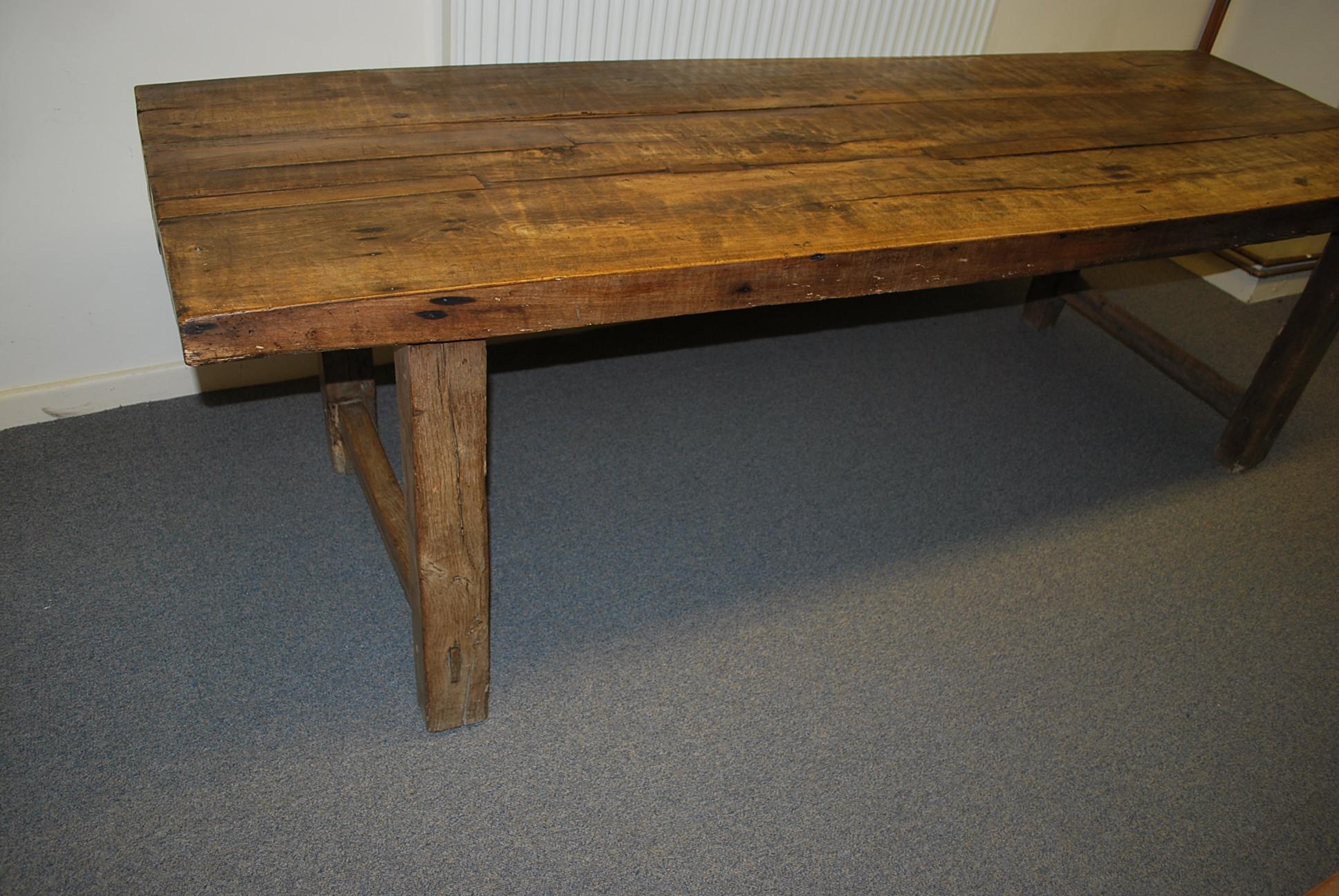 french farmhouse dining table