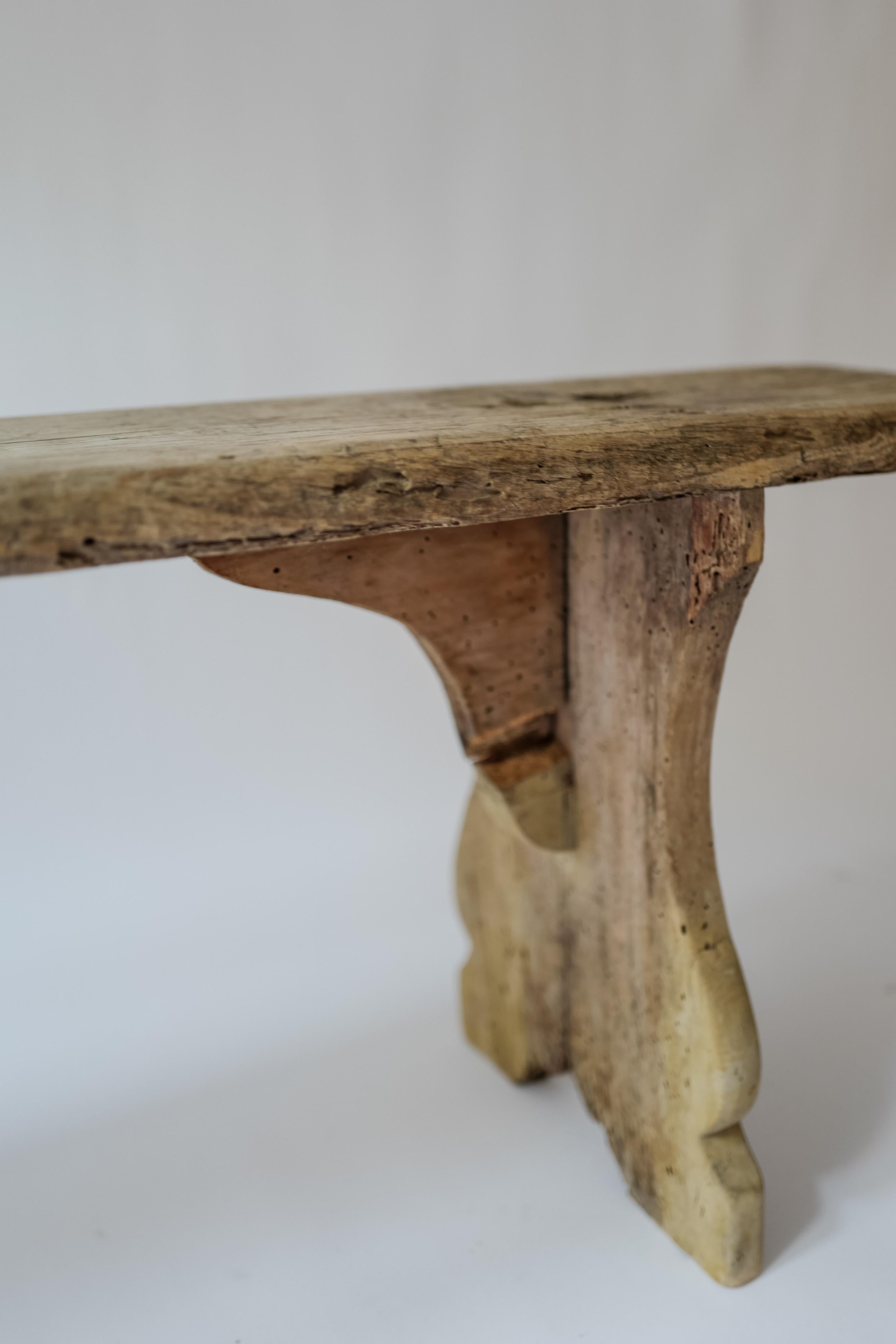 XVIIIe siècle et antérieur Banc antique en bois toscan du 18e siècle - Sièges rustiques italiens fabriqués à la main en vente