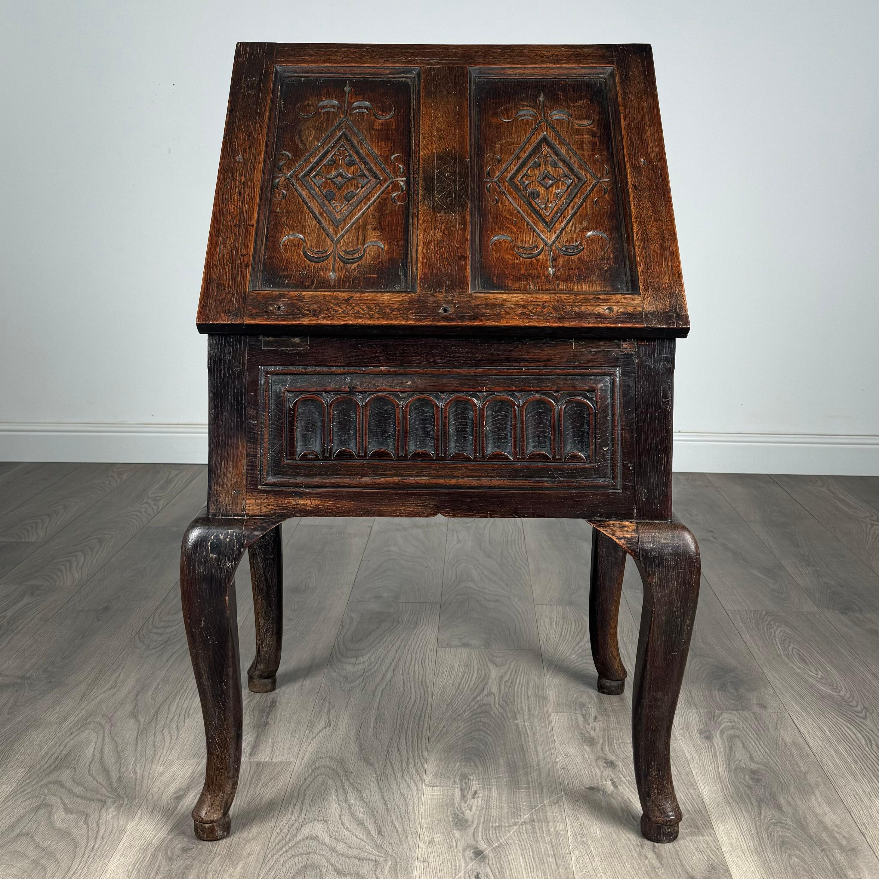 Ancienne boîte inhabituelle du 18ème siècle sur Stand en Oak ( REF AF-3220 ) en vente 7