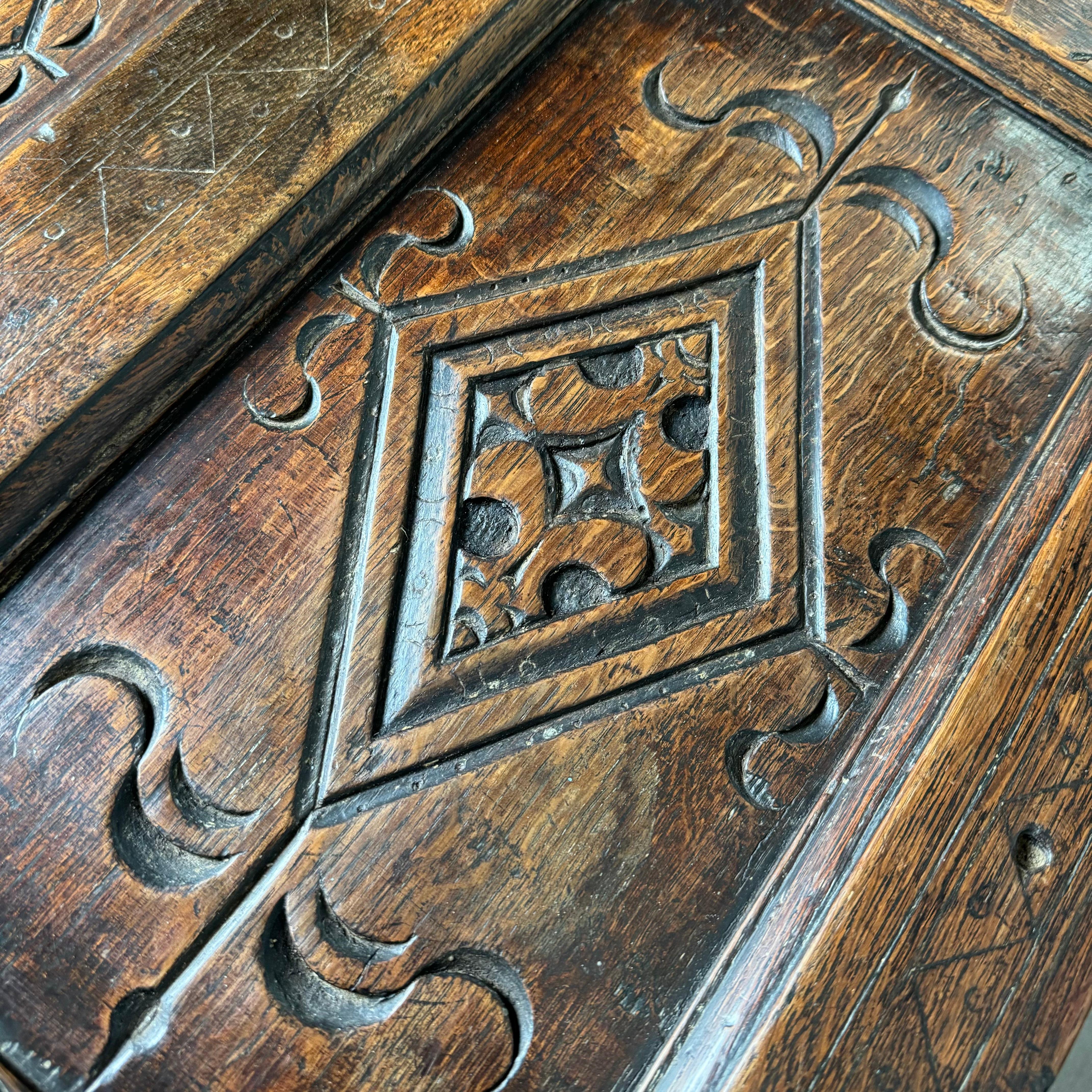 Ancienne boîte inhabituelle du 18ème siècle sur Stand en Oak ( REF AF-3220 ) en vente 11
