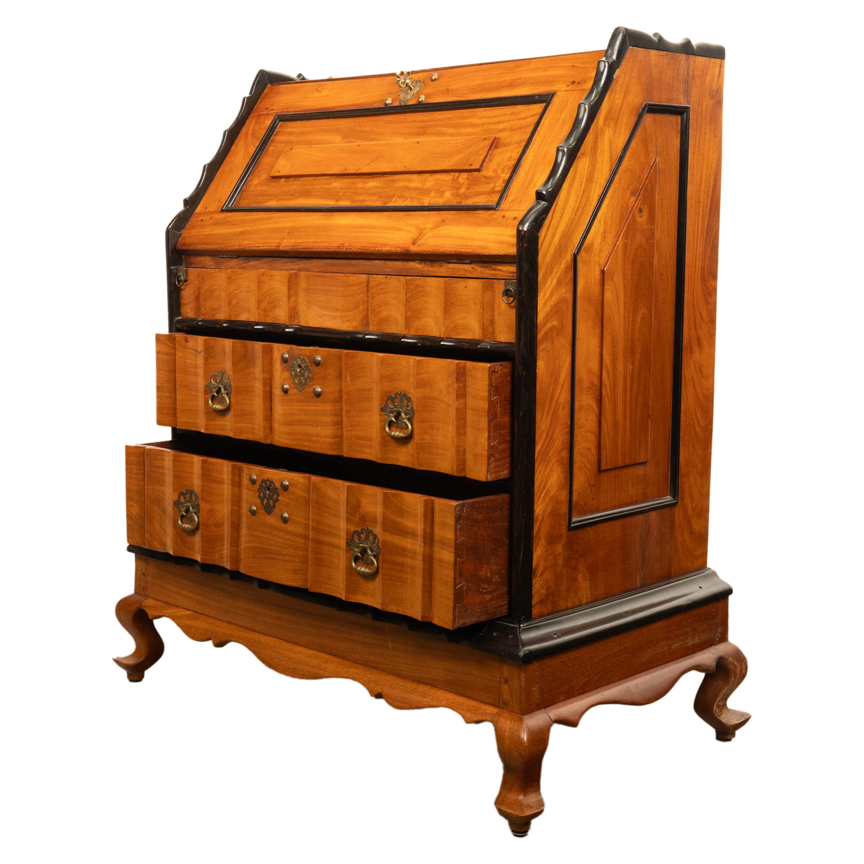 Antique 18th Century VOC Dutch Colonial Padouk Ebony Secretary Desk Bureau 1730  For Sale 7
