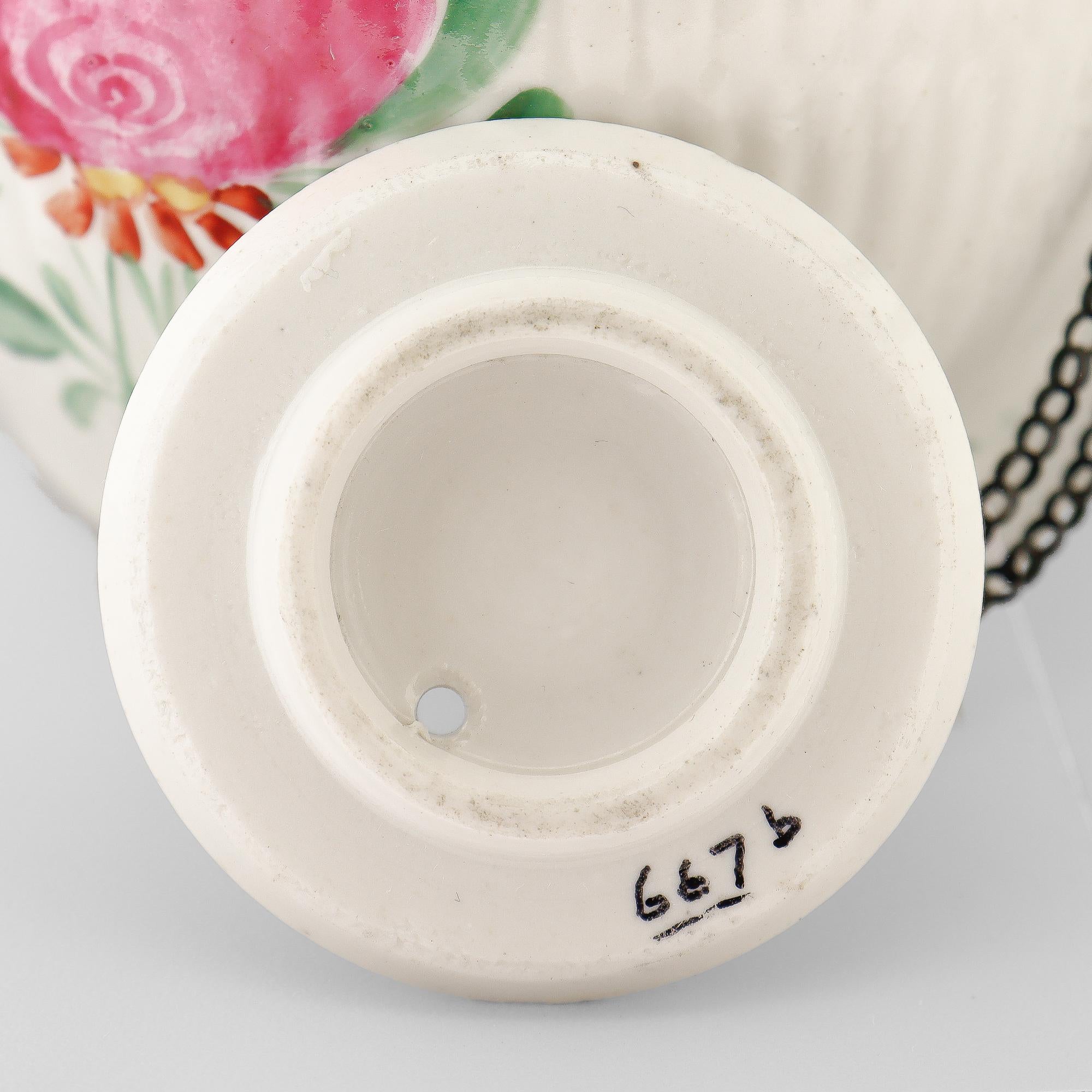 Antike Wallendorf 18. Jahrhundert Deutsche Porzellan Ostfriesische Rose Teekanne im Angebot 9