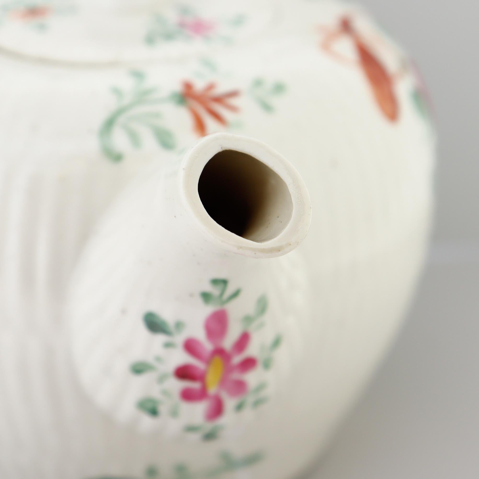 Antike Wallendorf 18. Jahrhundert Deutsche Porzellan Ostfriesische Rose Teekanne im Angebot 12