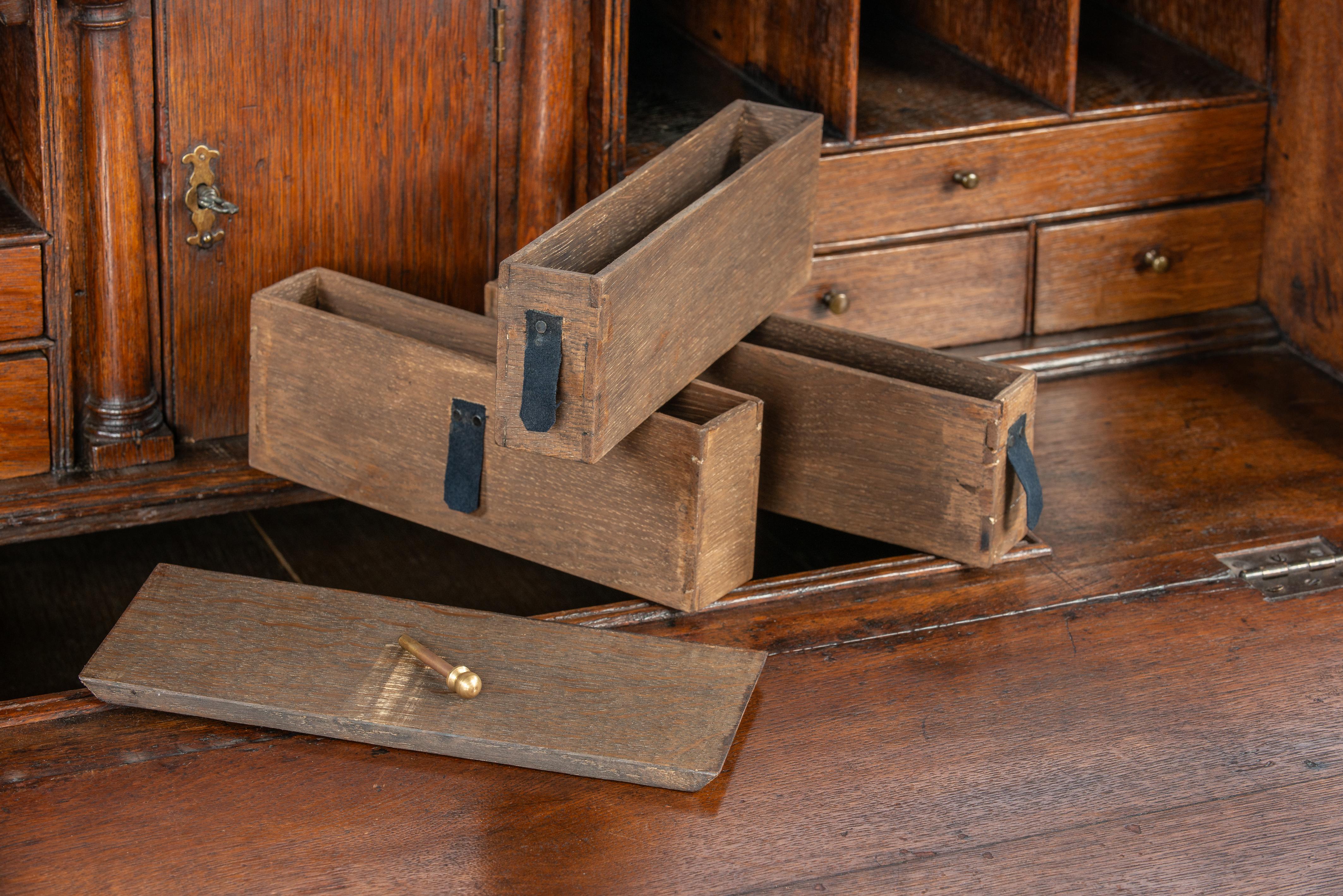 Antique 18th century warm brown English Oak Queen Anne Slant-Front Desk For Sale 9