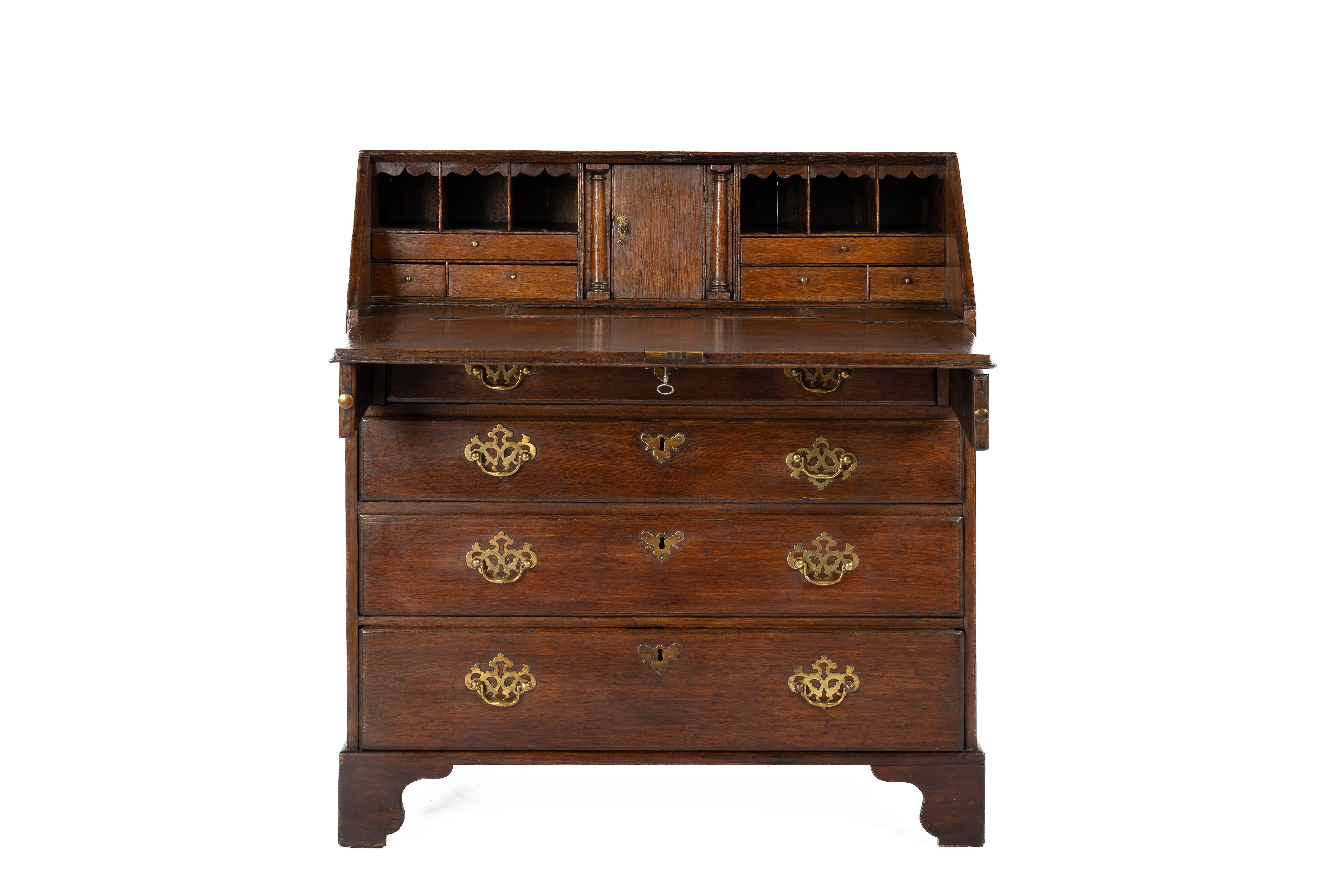 British Antique 18th century warm brown English Oak Queen Anne Slant-Front Desk For Sale