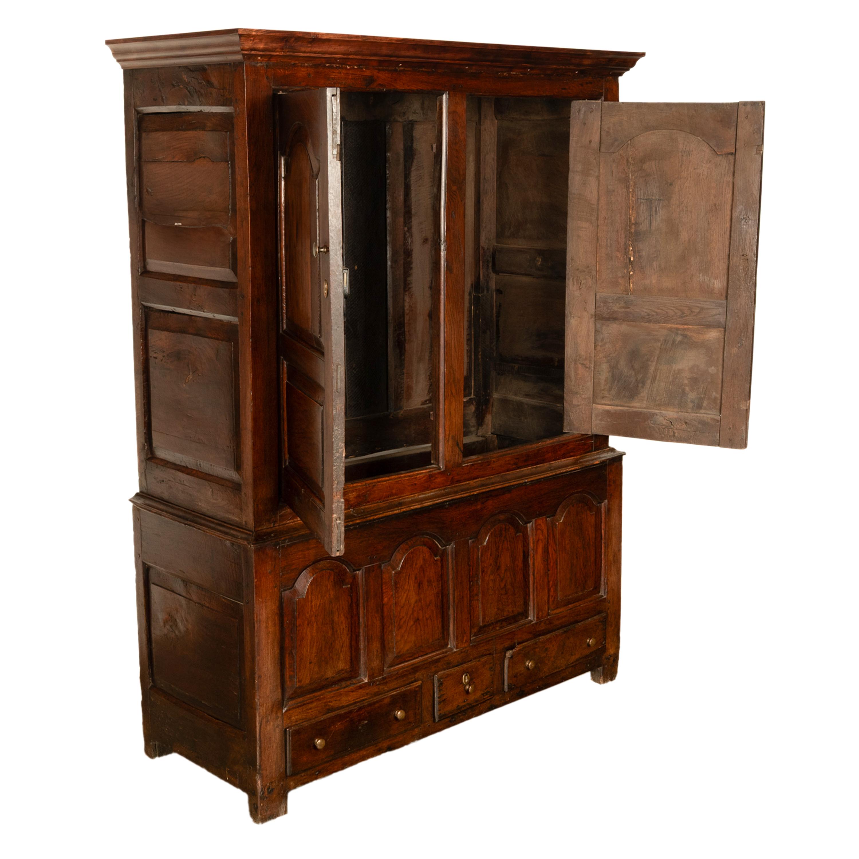 Antico armadio a muro in Oak Oak del 18° secolo 1750 in vendita 4