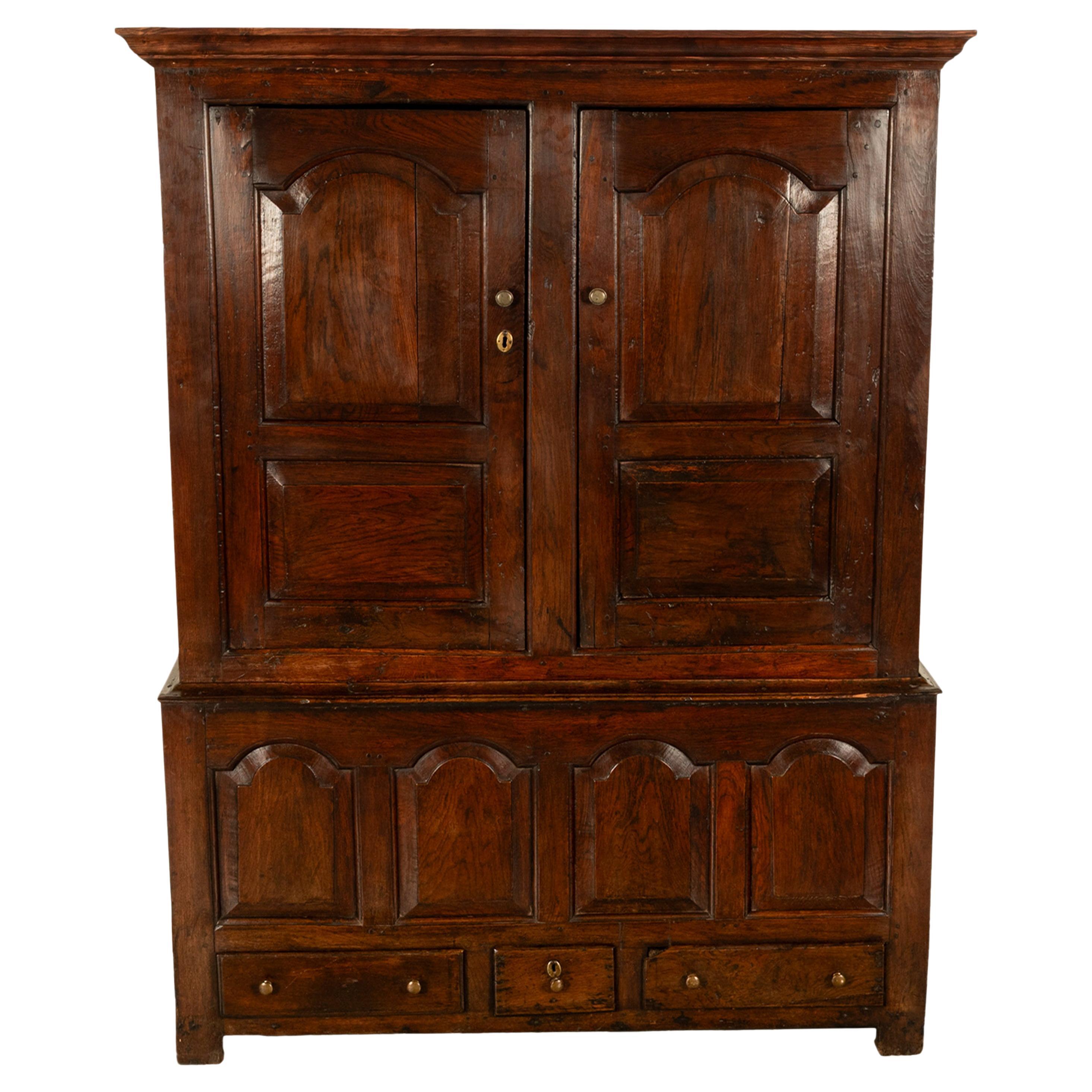 Antike 18. Jahrhundert Walisisch Eiche Presse Livery Housekeepers Schrank Schrank 1750