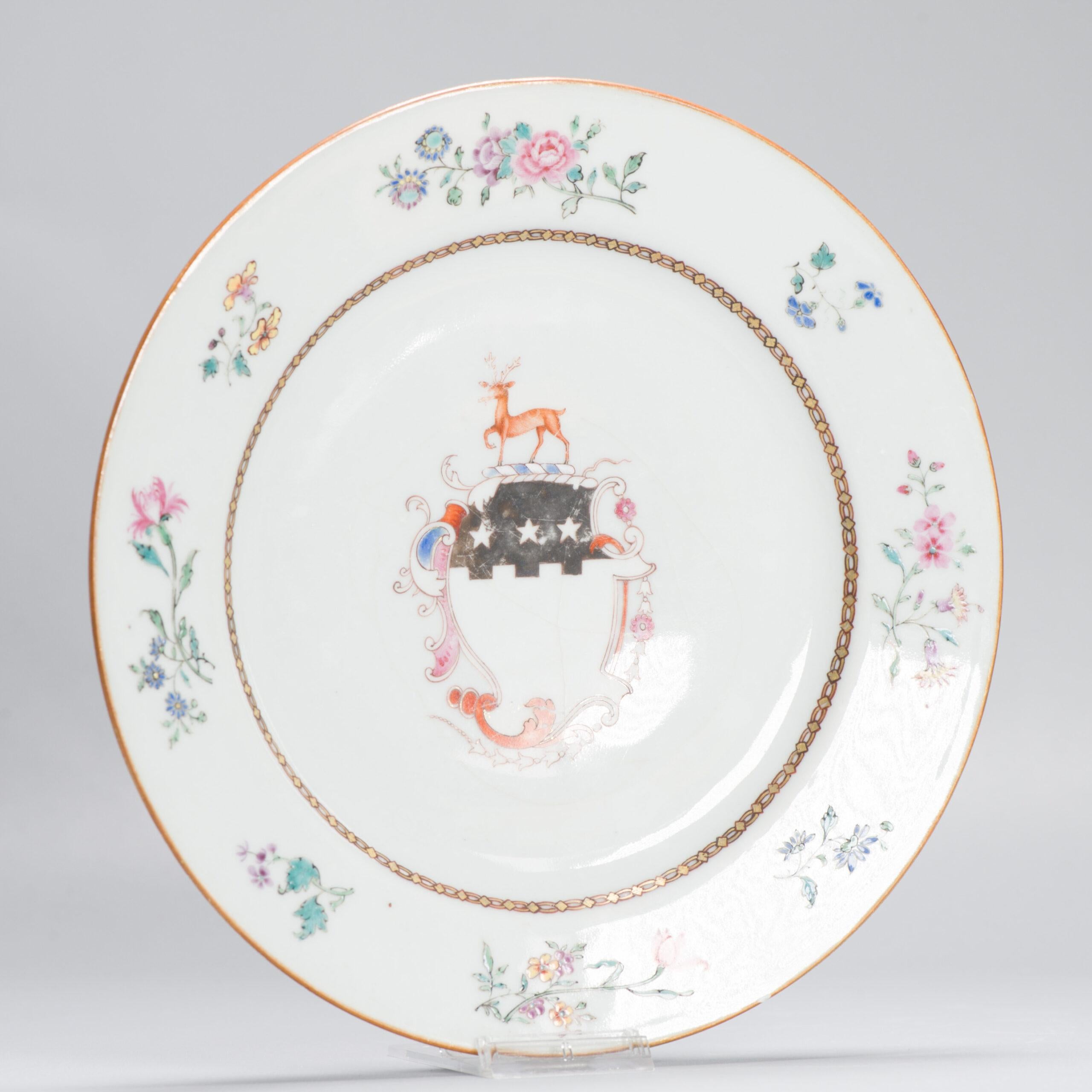 Ancienne assiette armoriée Qianlong du 18ème siècle en porcelaine chinoise en vente 6