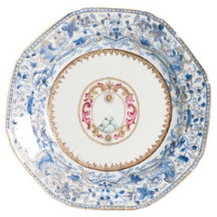 Ancienne assiette armoriée Sunnybanck du 18ème siècle en porcelaine chinoise Qianlong