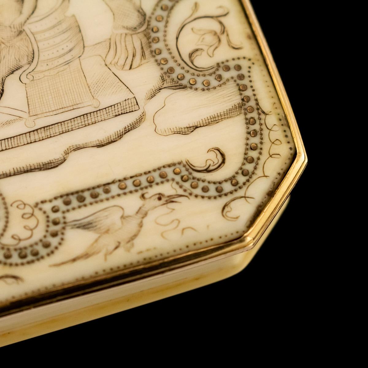 Antique 18th Century English 18-Karat Gold Mounted Snuff Box, circa 1720 1