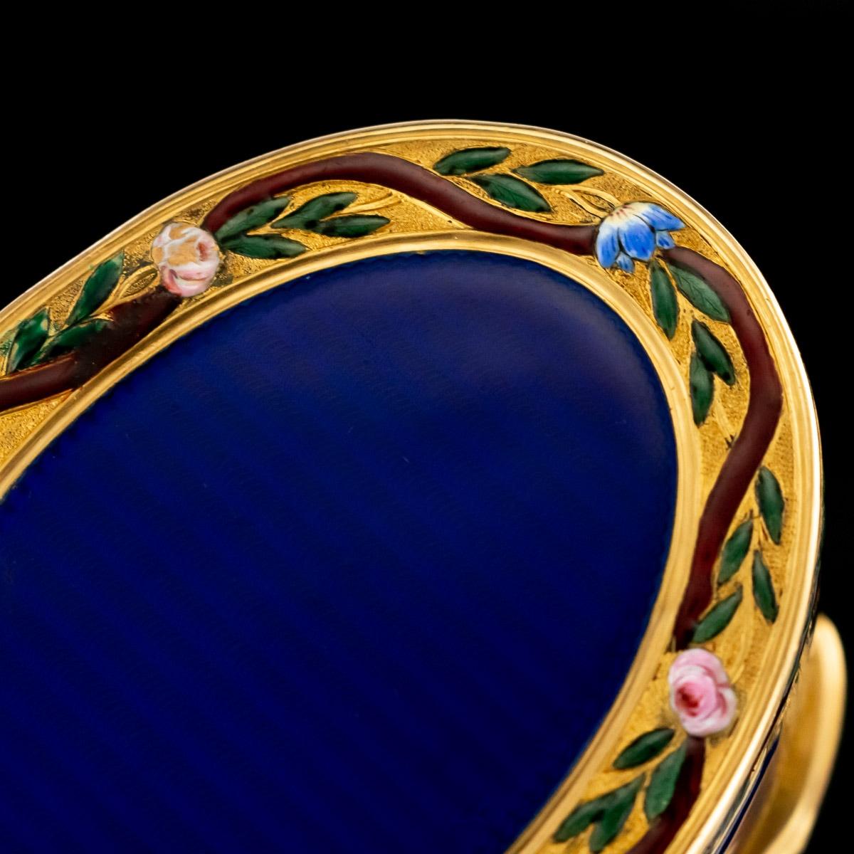 Antique French 18-Karat Gold and Hand Painted Enamel Snuff Box, circa 1770 6