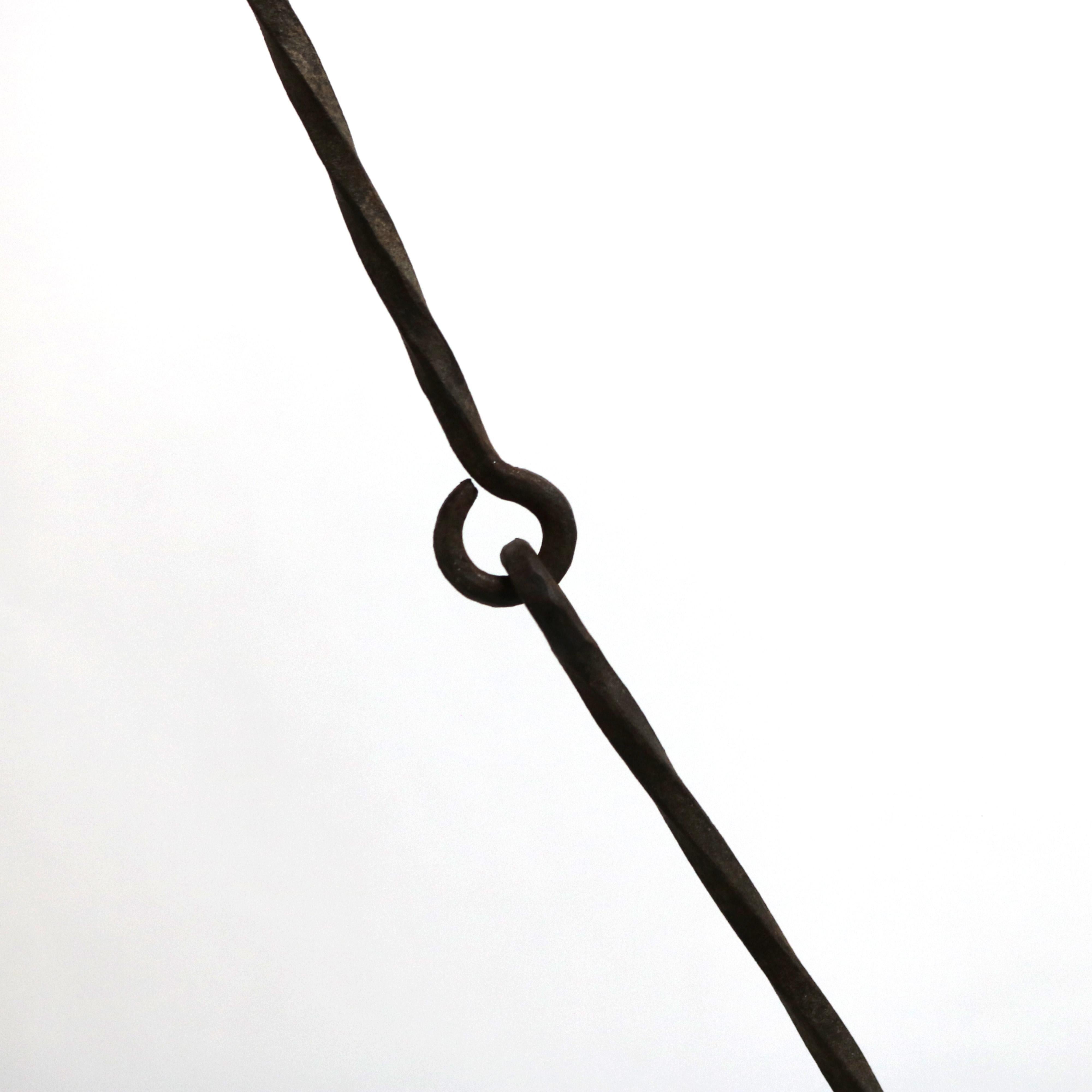 Antico candelabro circolare appeso in ferro battuto del XVIII secolo C1750 in vendita 5