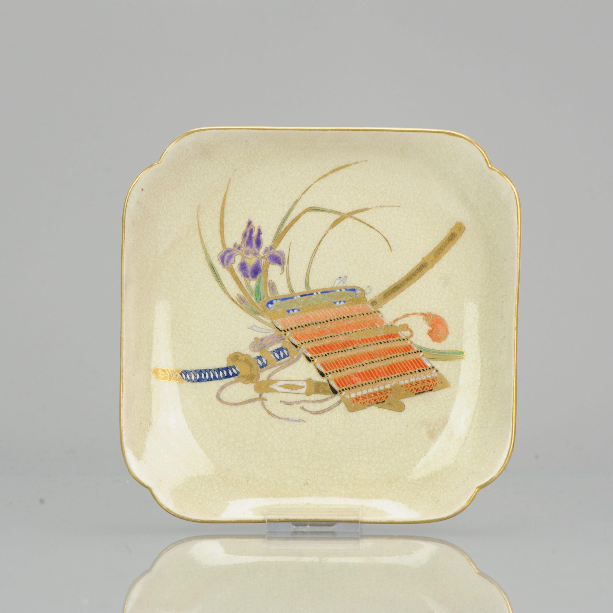 Antiker japanischer Yoshida Kyo Satsuma Samourai-Teller aus dem 19. und 20. Jahrhundert Japan Katana (Meiji-Periode) im Angebot