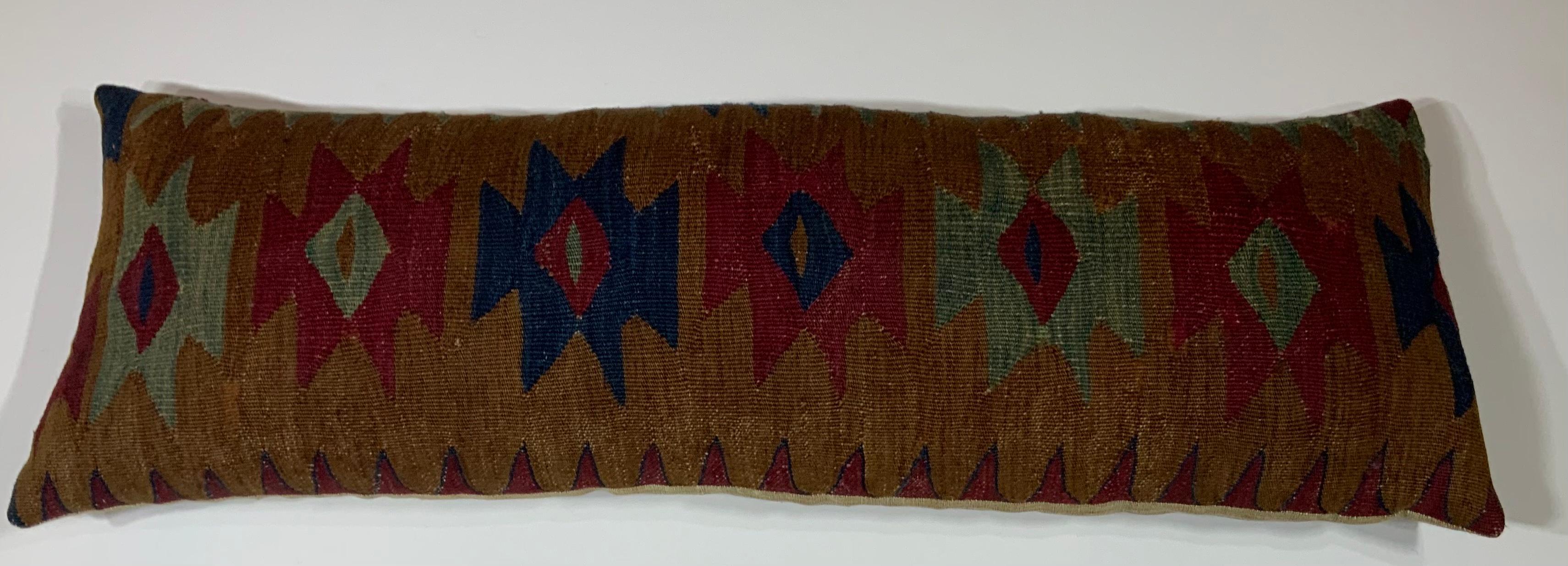Turkestan Coussin long ancien en textile à tissage plat du XIXe siècle en vente