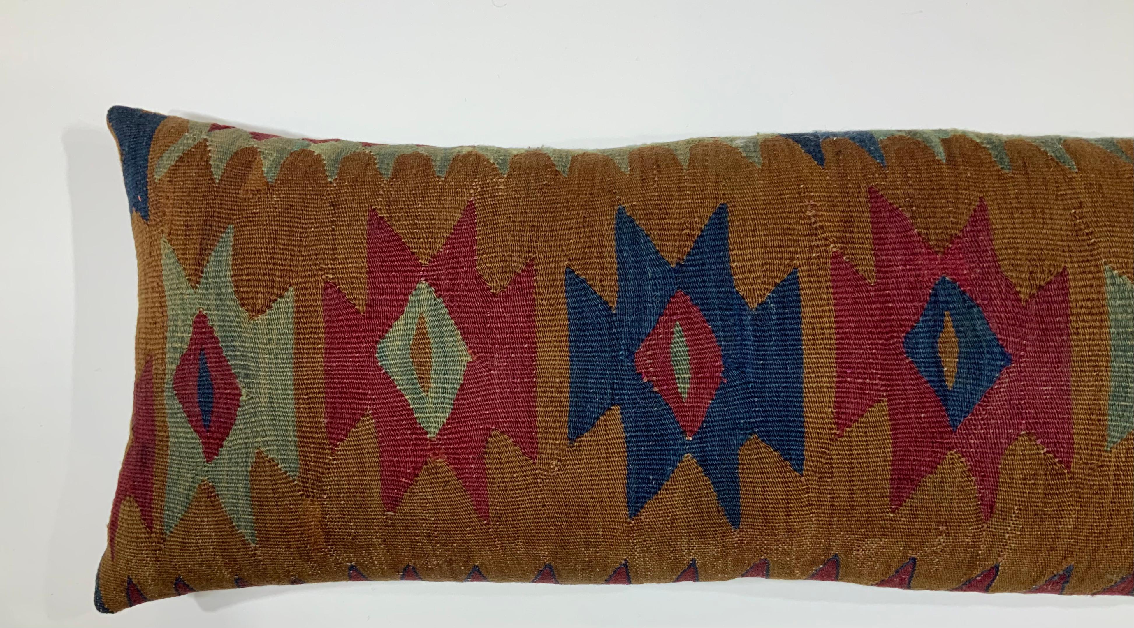 Antikes antikes Flachgewebe-Textilien-Langarmkissen aus dem 19. Jahrhundert im Angebot 1