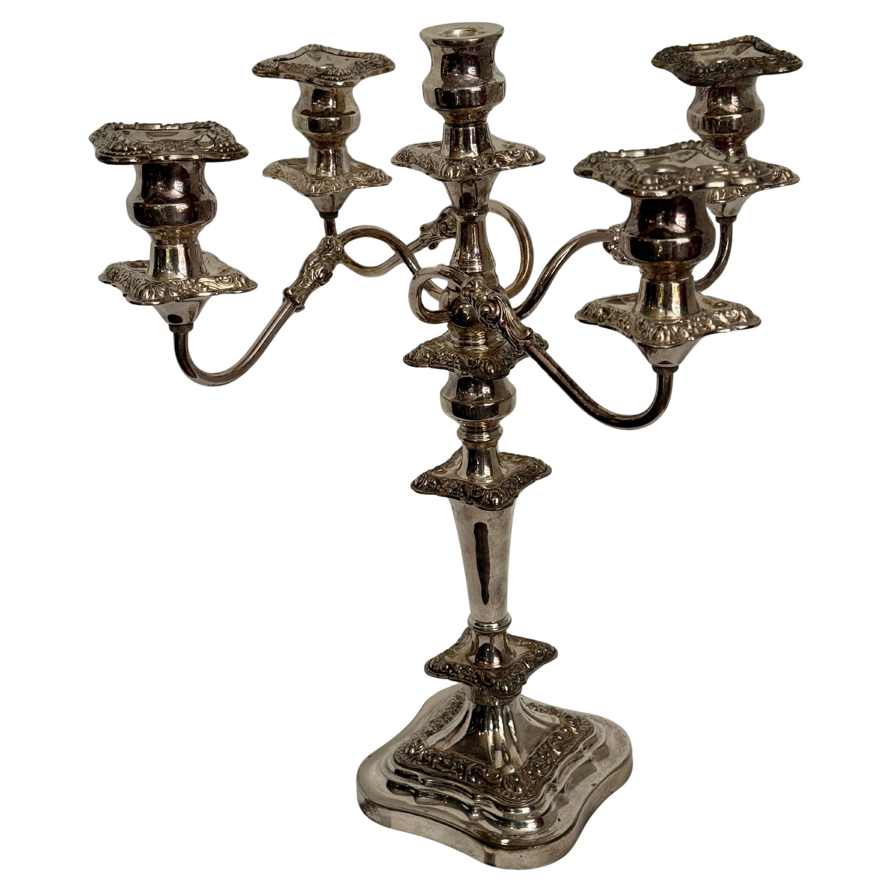Antiguo candelabro de plata Sheffield del siglo XIX