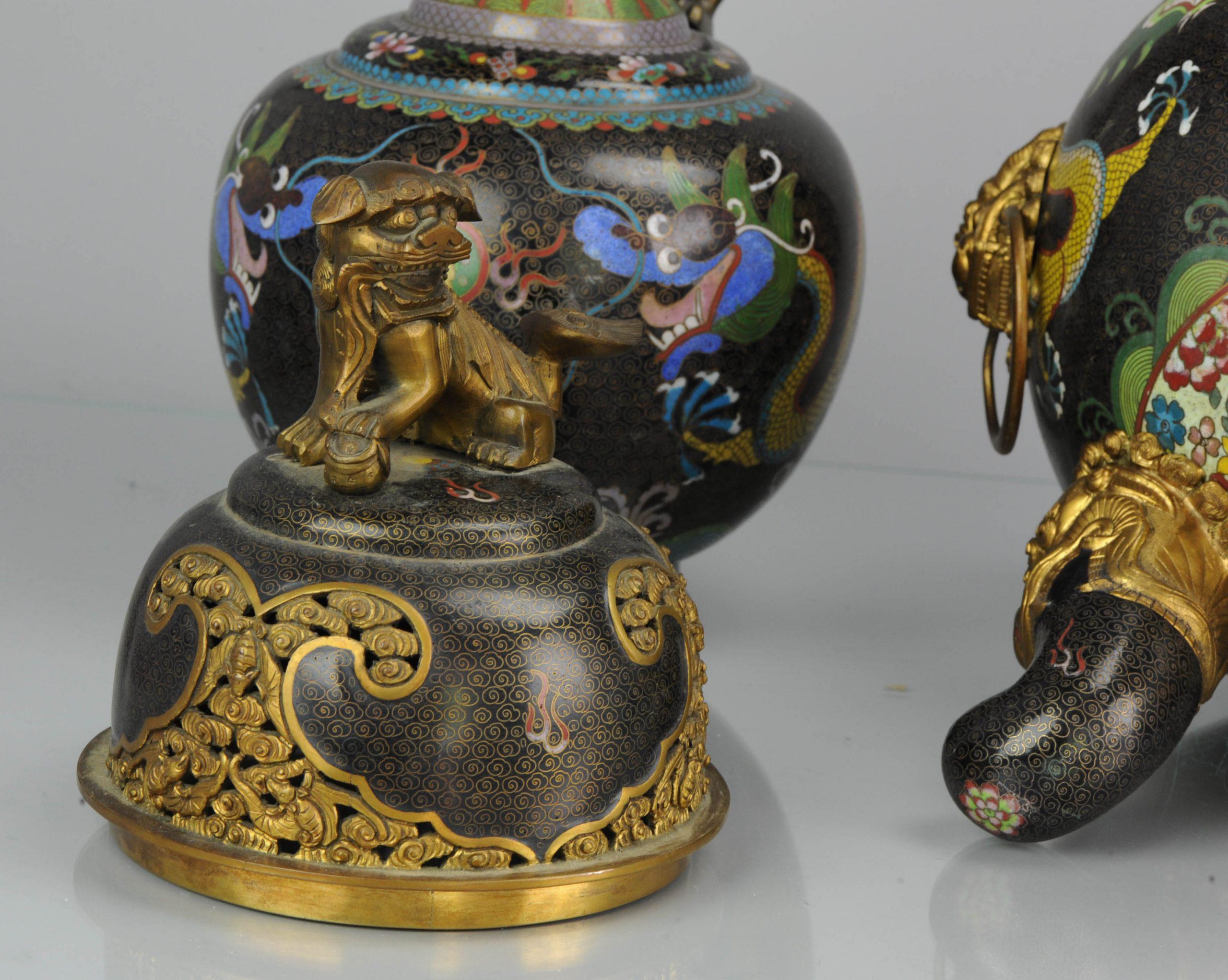 Antique 1900-1930 Cloisonné Incense Burner and Jug Garniture Antique China For Sale 11