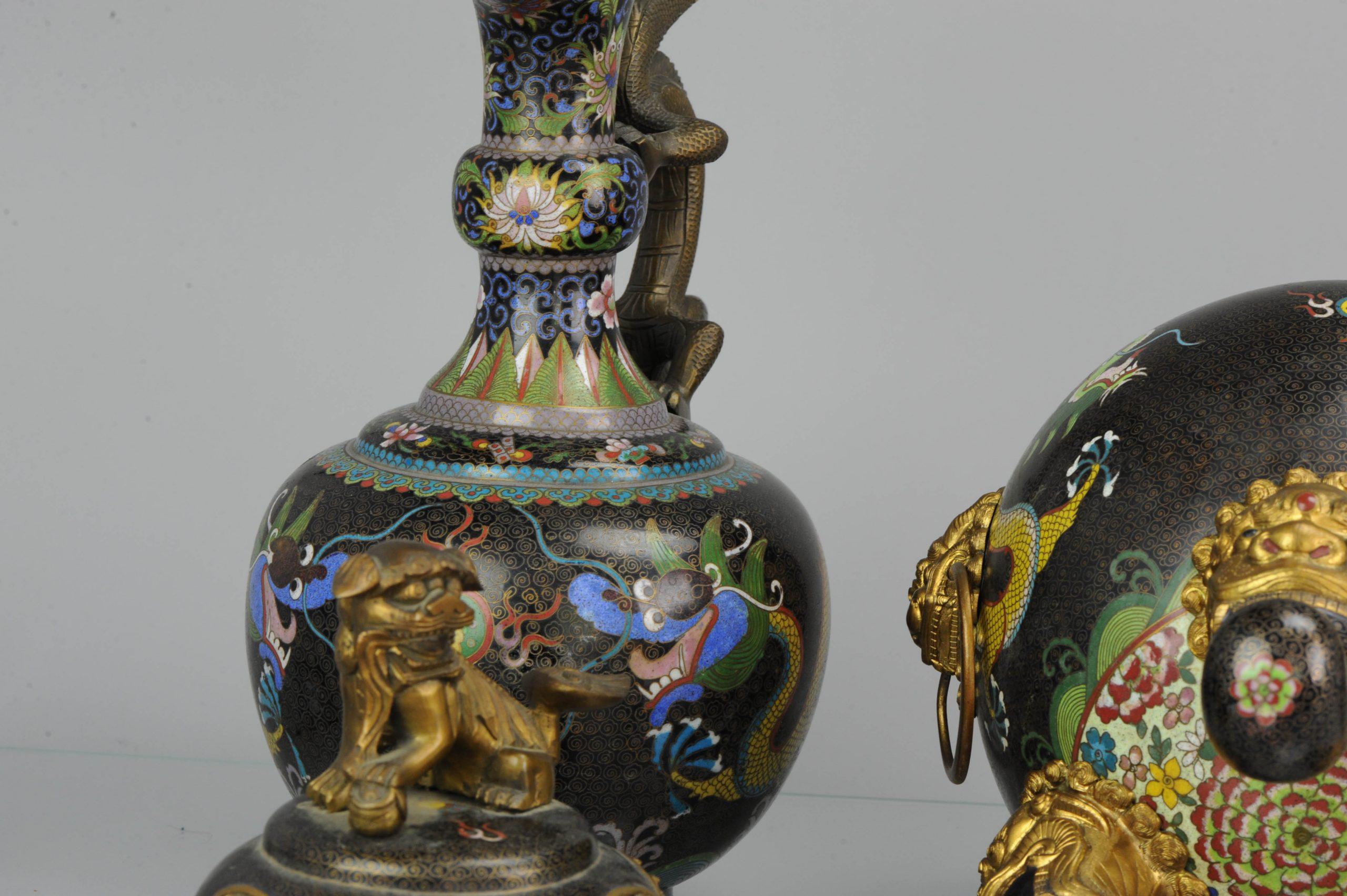 Antique 1900-1930 Cloisonné Incense Burner and Jug Garniture Antique China In Good Condition For Sale In Amsterdam, Noord Holland