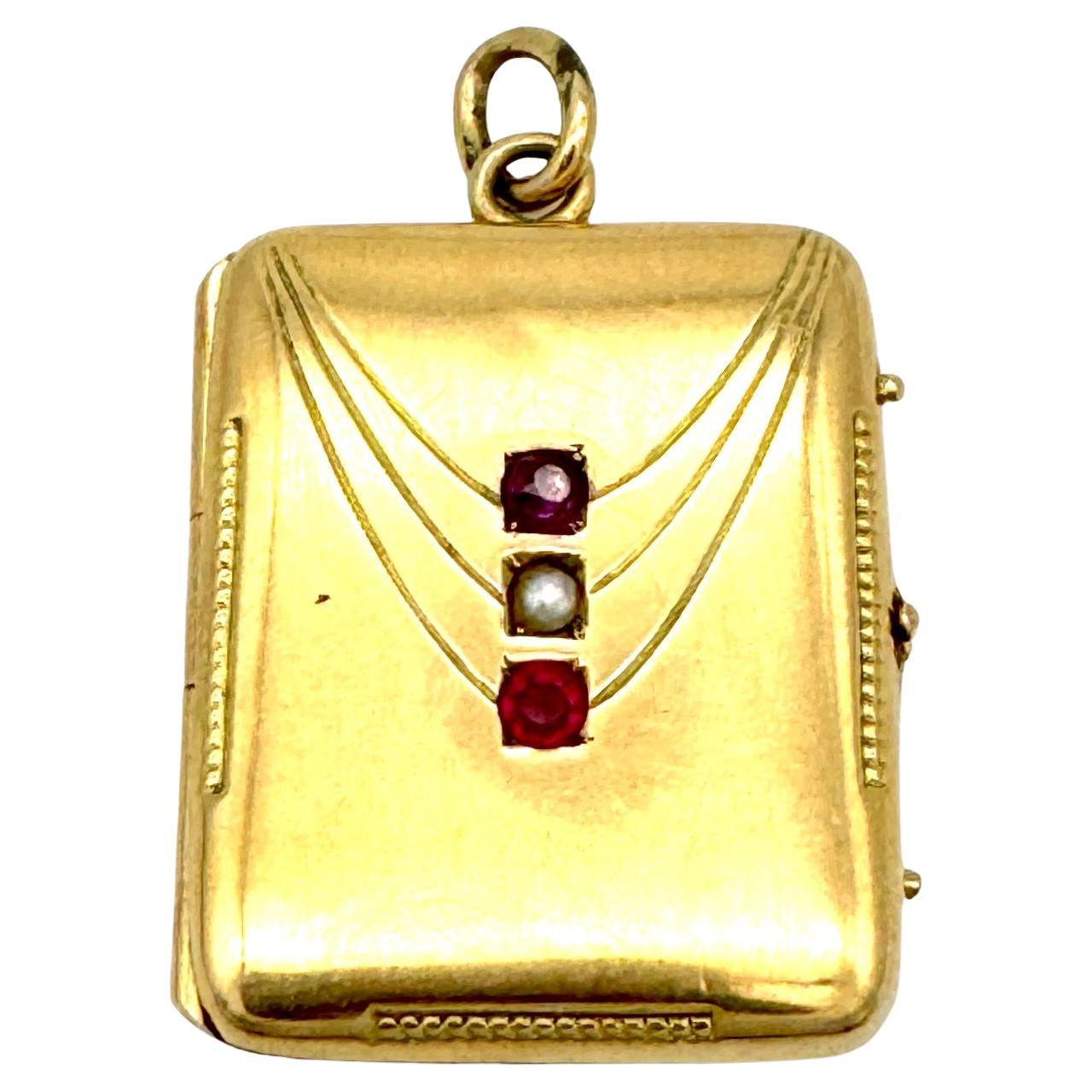 Antique 1900 Art Nouveau Locket Pendant 14 Karat Yellow Gold Rubies Pearl