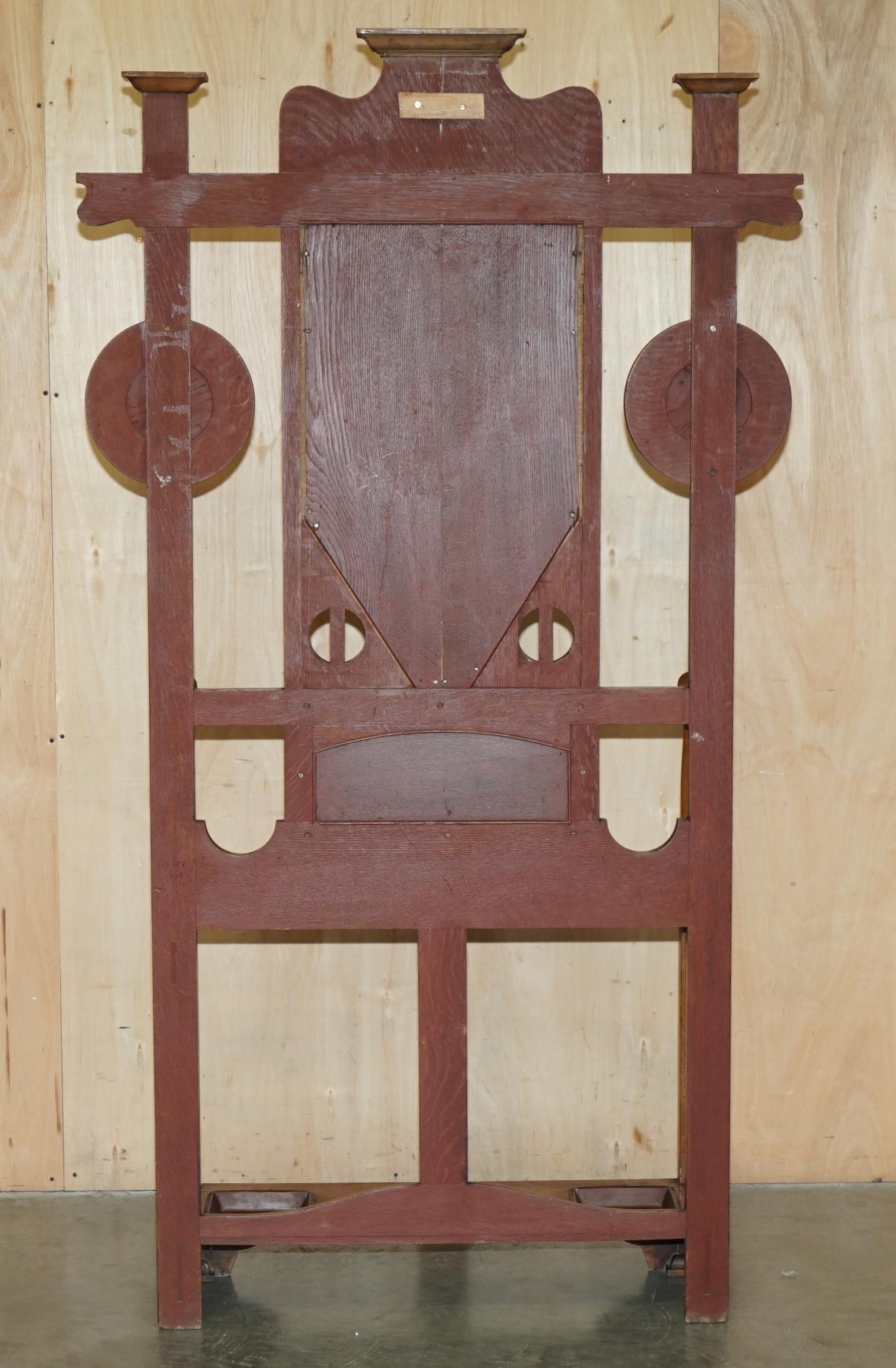 ANTiQUE 1900 ARTS & CRAFTS SHAPLAND AND PETTER HALL COAT GLOVE UMBRELLA STAND For Sale 10