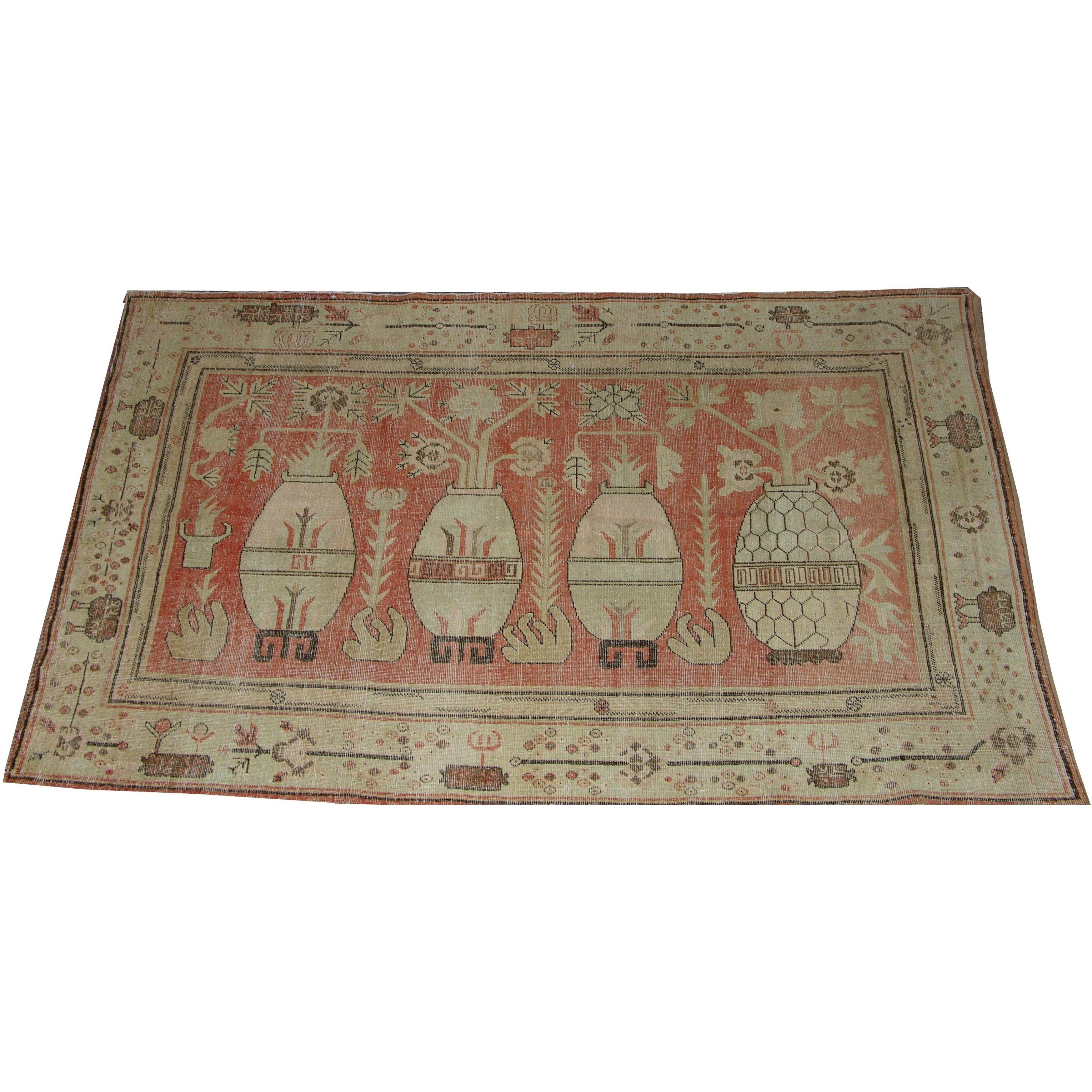 Antique 1900 Samarkand Rug In Good Condition For Sale In Los Angeles, US