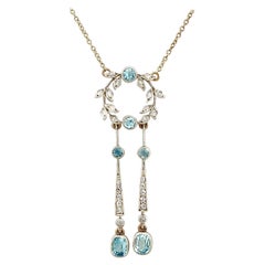 Antique 1900s 1.32 Carat Aquamarine and Diamond Yellow Gold Pendant