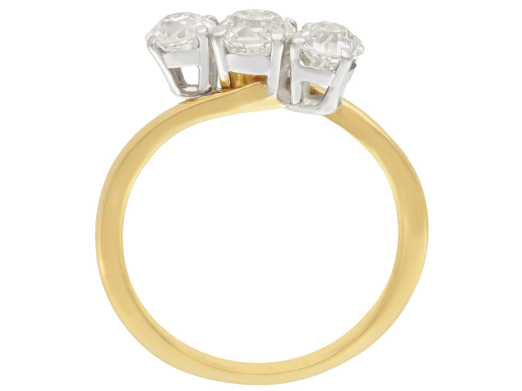 Antiker 1900er Jahre 2,04 Karat Diamant Gelbgold Trilogy-Ring im Angebot 1