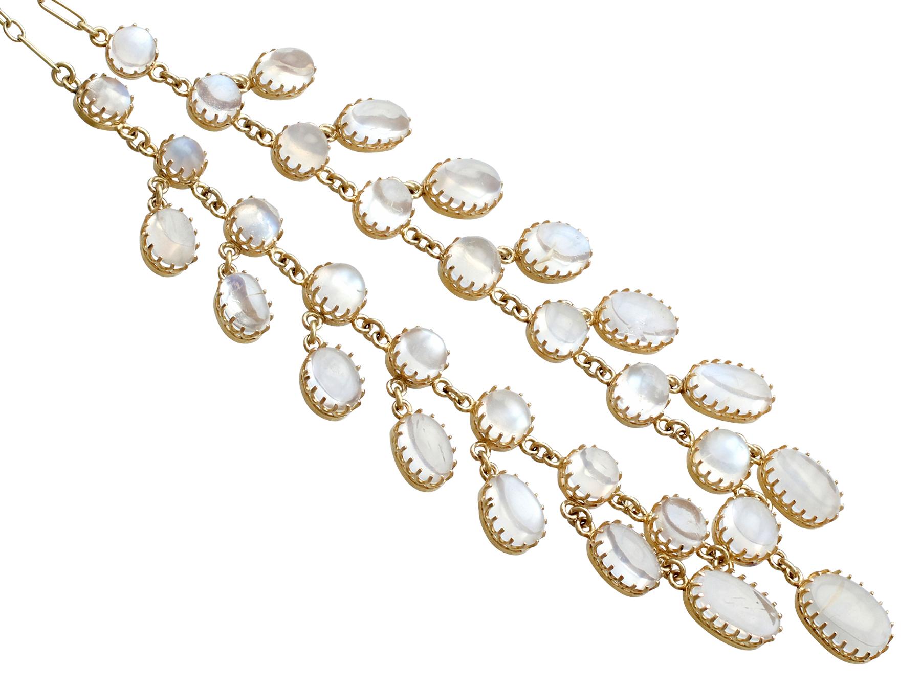 Round Cut Antique 1900s 42.20 Carat Moonstone and Yellow Gold Necklace