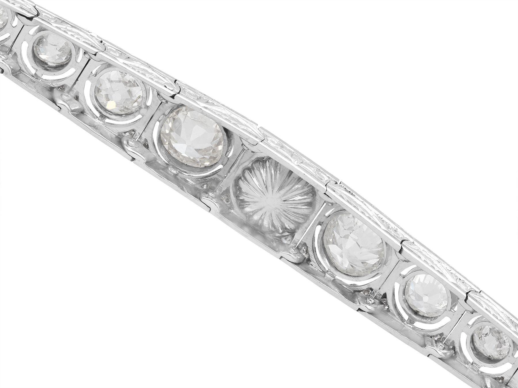 Bracelet ancien en or blanc avec perles et diamants de 5,61 carats, années 1900 en vente 2