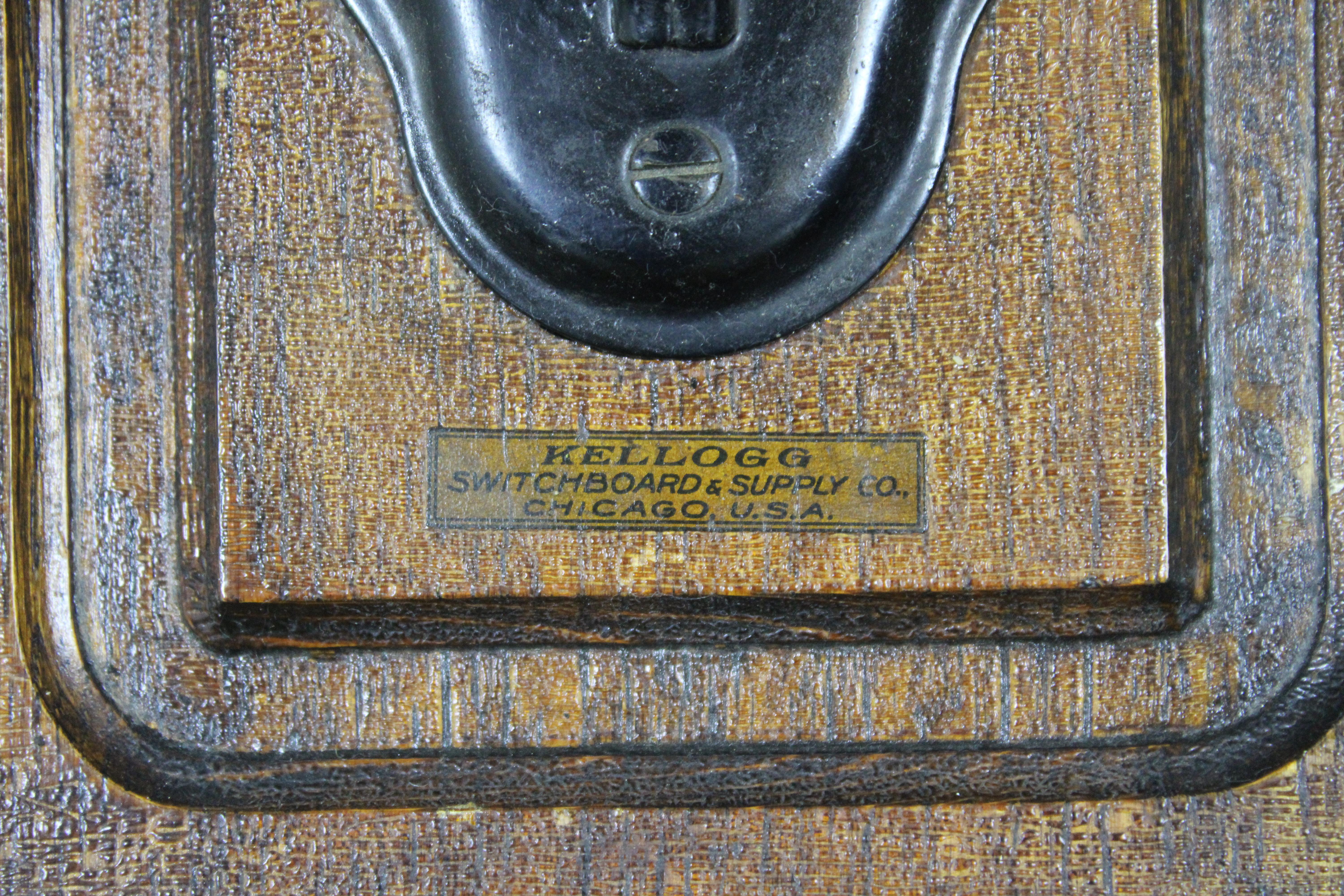 wall crank phone
