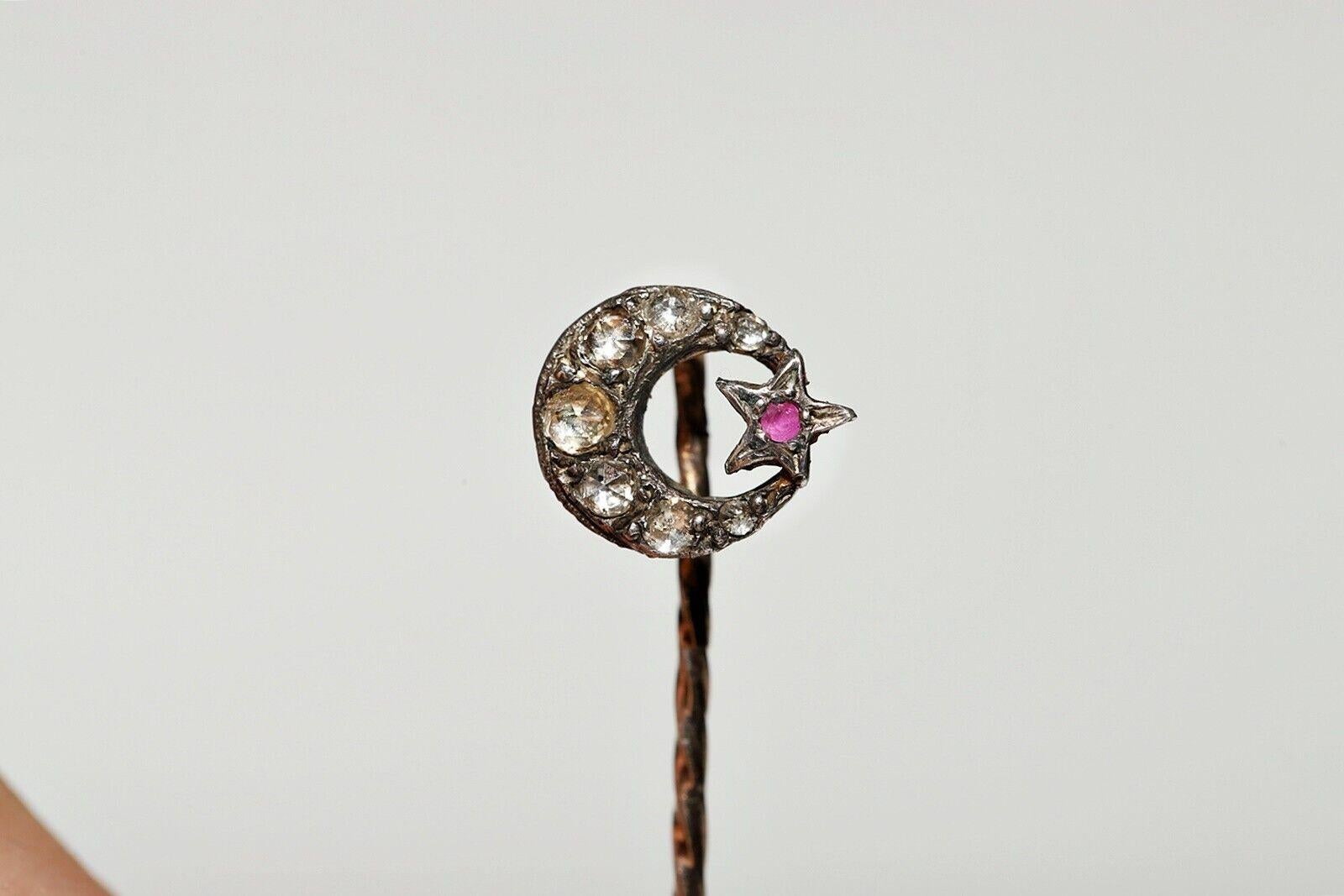 Antique 1900s Ottoman 10k Gold Natural Rose Cut Diamond Decorated Moon Brooch For Sale 2