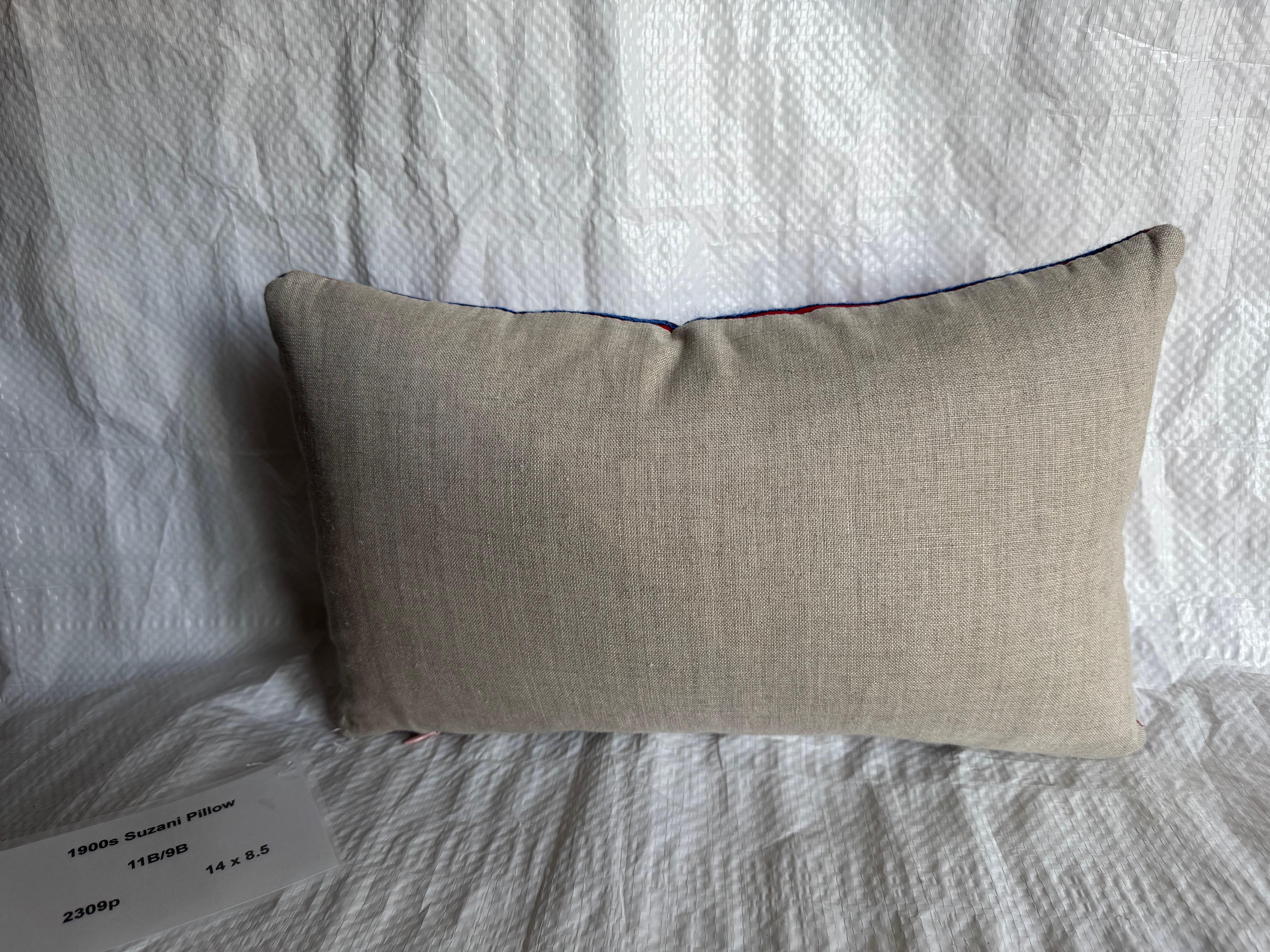 20ième siècle Oreiller Suzani 1900 antique en vente