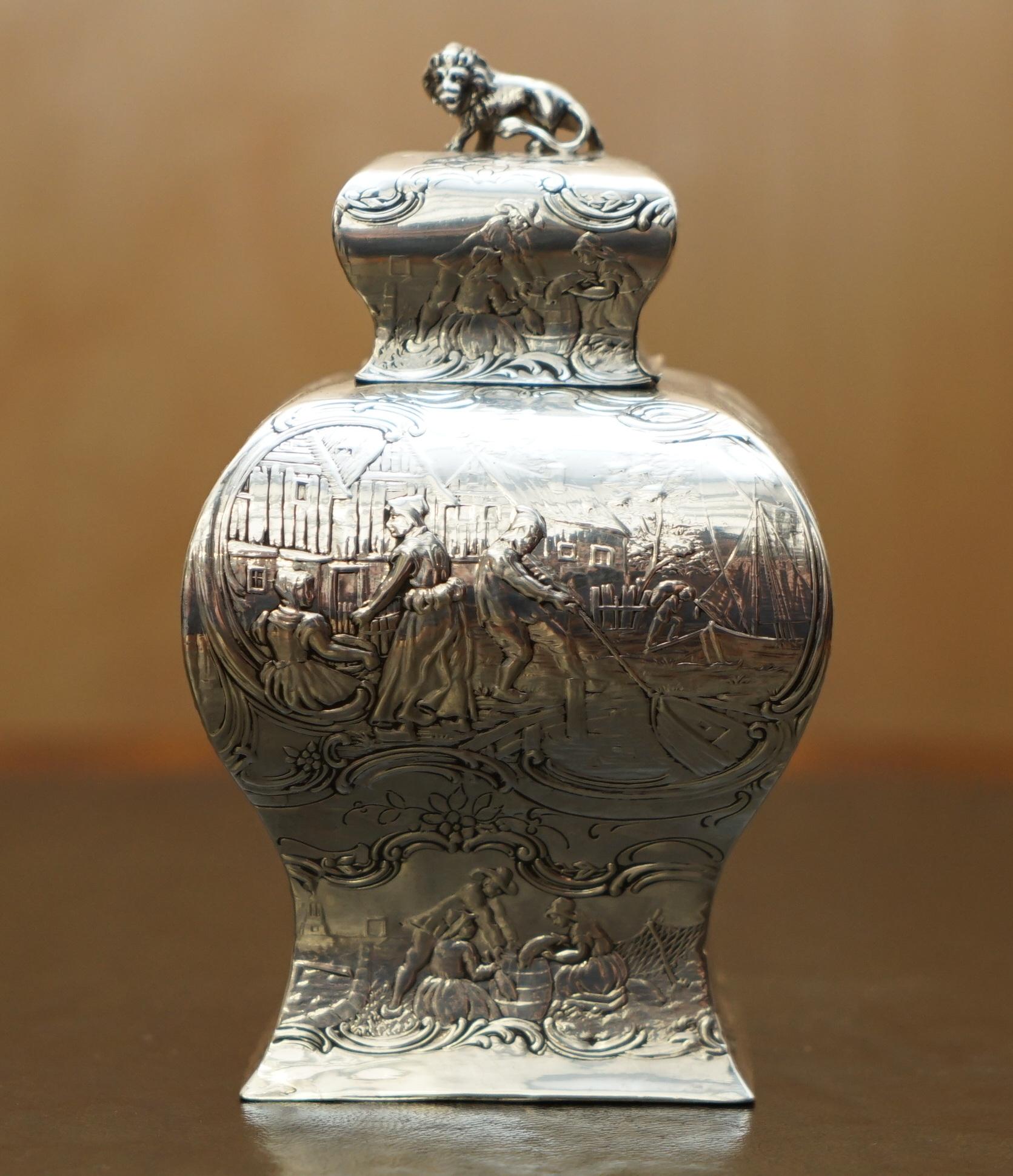 ANTIQUE 1901 EDWARDIAN DATED STERLiNG SILBERMULLER & SON REPOUSSE TEA CADDY (Edwardian) im Angebot