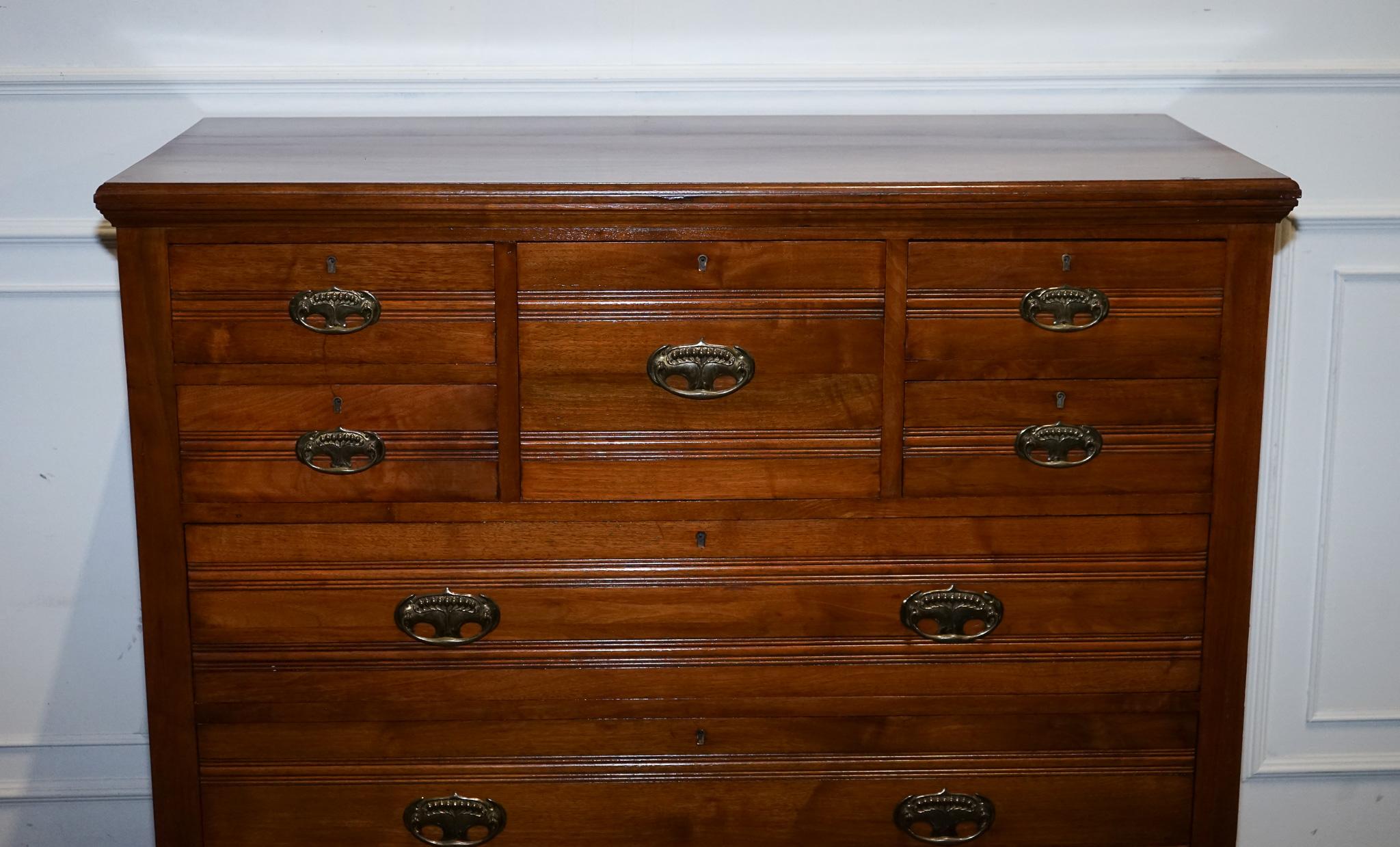 Arts and Crafts ANTICO 1904 ARTS & CRAFTS PERIODO CASSETTIERA FATTA DA HARRIS LEBUS in vendita