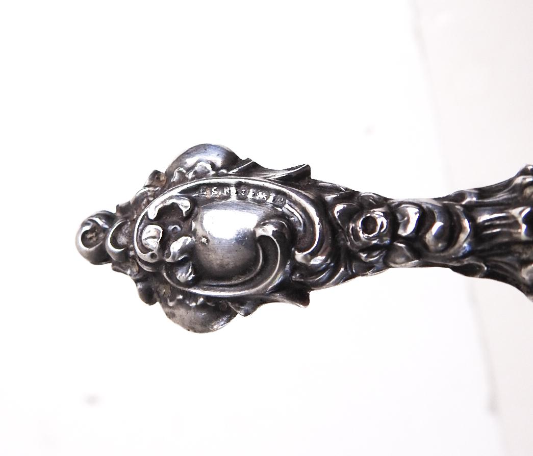 Antique 1904 Sterling Silver English Art Nouveau Shoe Horn In Good Condition For Sale In Seguin, TX