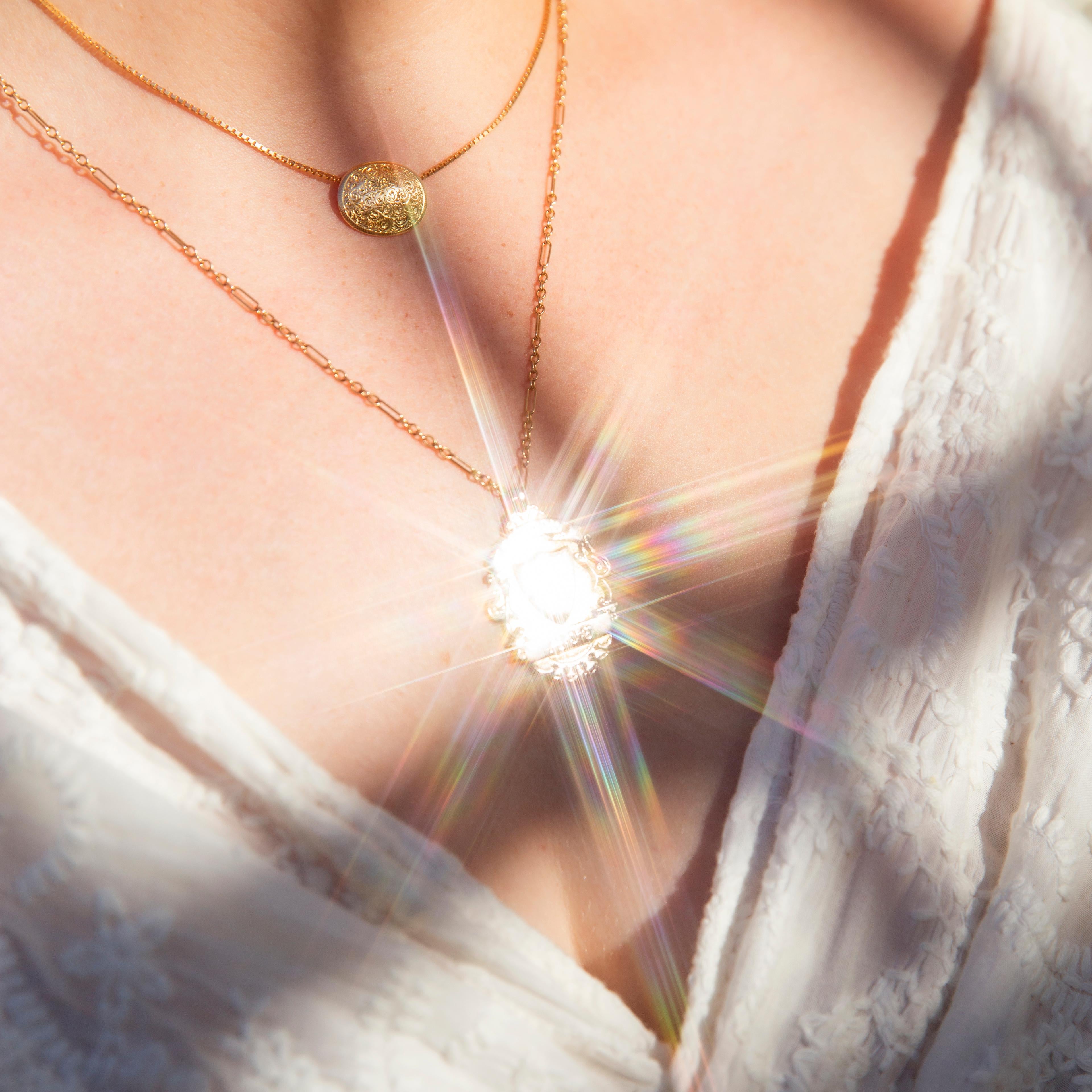 Pendentif édouardien ancien en forme de bouclier en or jaune 9 carats et chaîne Figaro, 1906 6