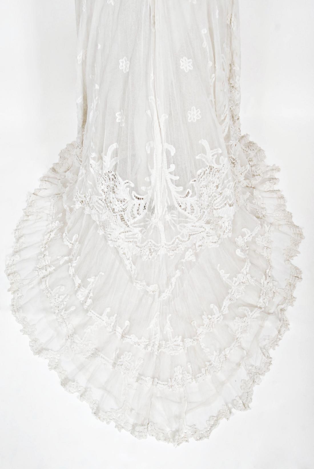 Antique 1908 Edwardian Couture White Irish Crochet Lace & Sheer Net Bridal Gown 10