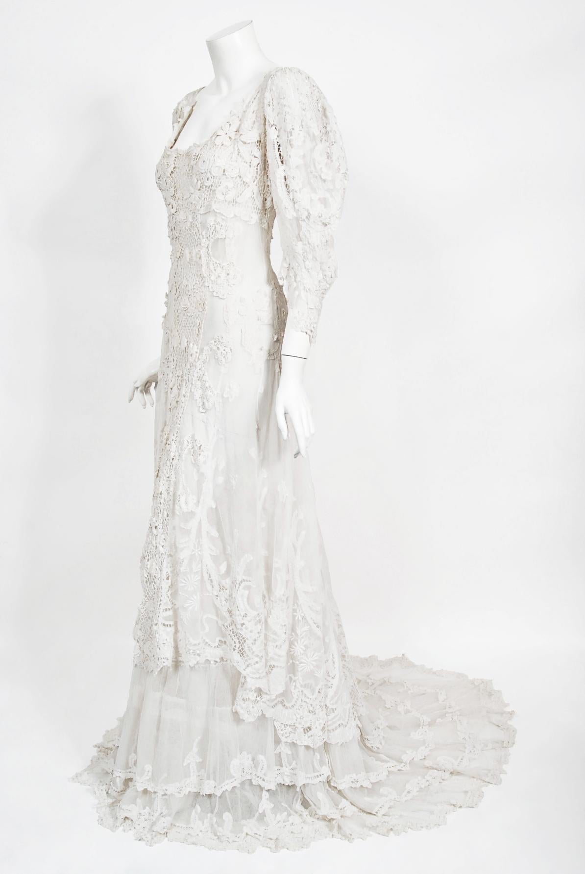 Antique 1908 Edwardian Couture White Irish Crochet Lace & Sheer Net Bridal Gown In Good Condition In Beverly Hills, CA