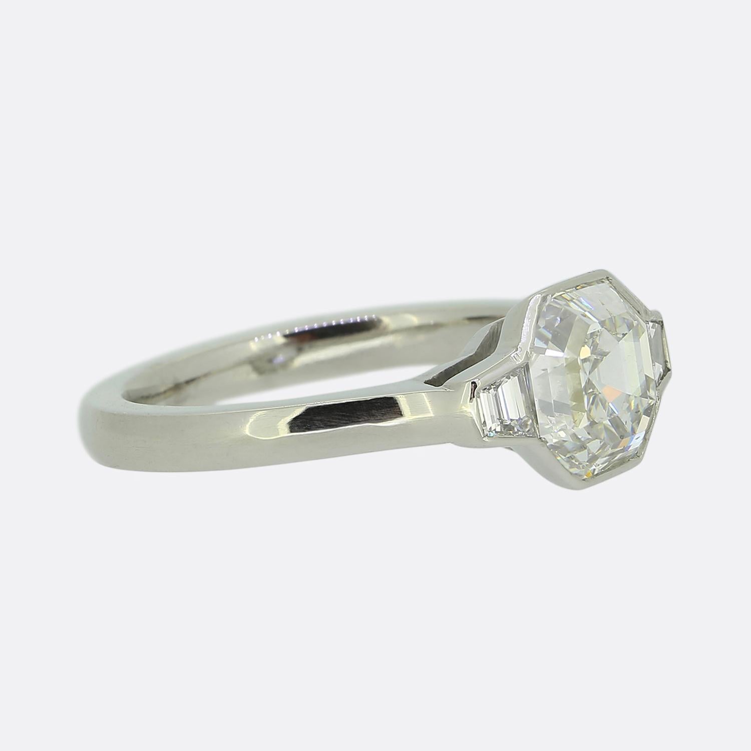 Antique 1.91 Asscher Cut Diamond Ring In Good Condition For Sale In London, GB