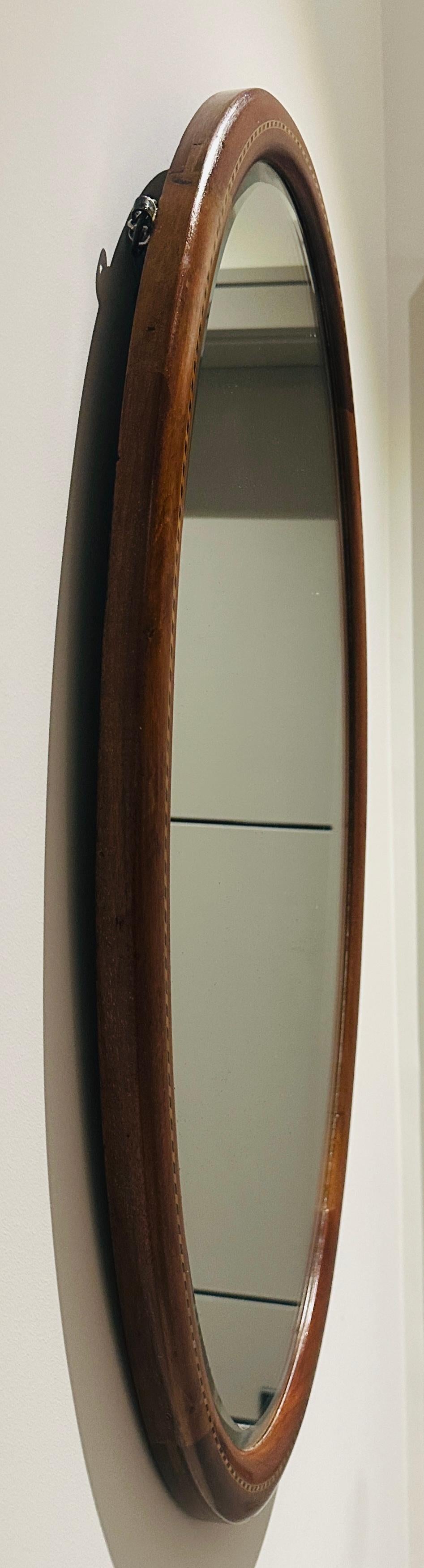 Antique 1910 Late Edwardian Mahogany & Marquetry Inlay Oval Bevelled Mirror en vente 4