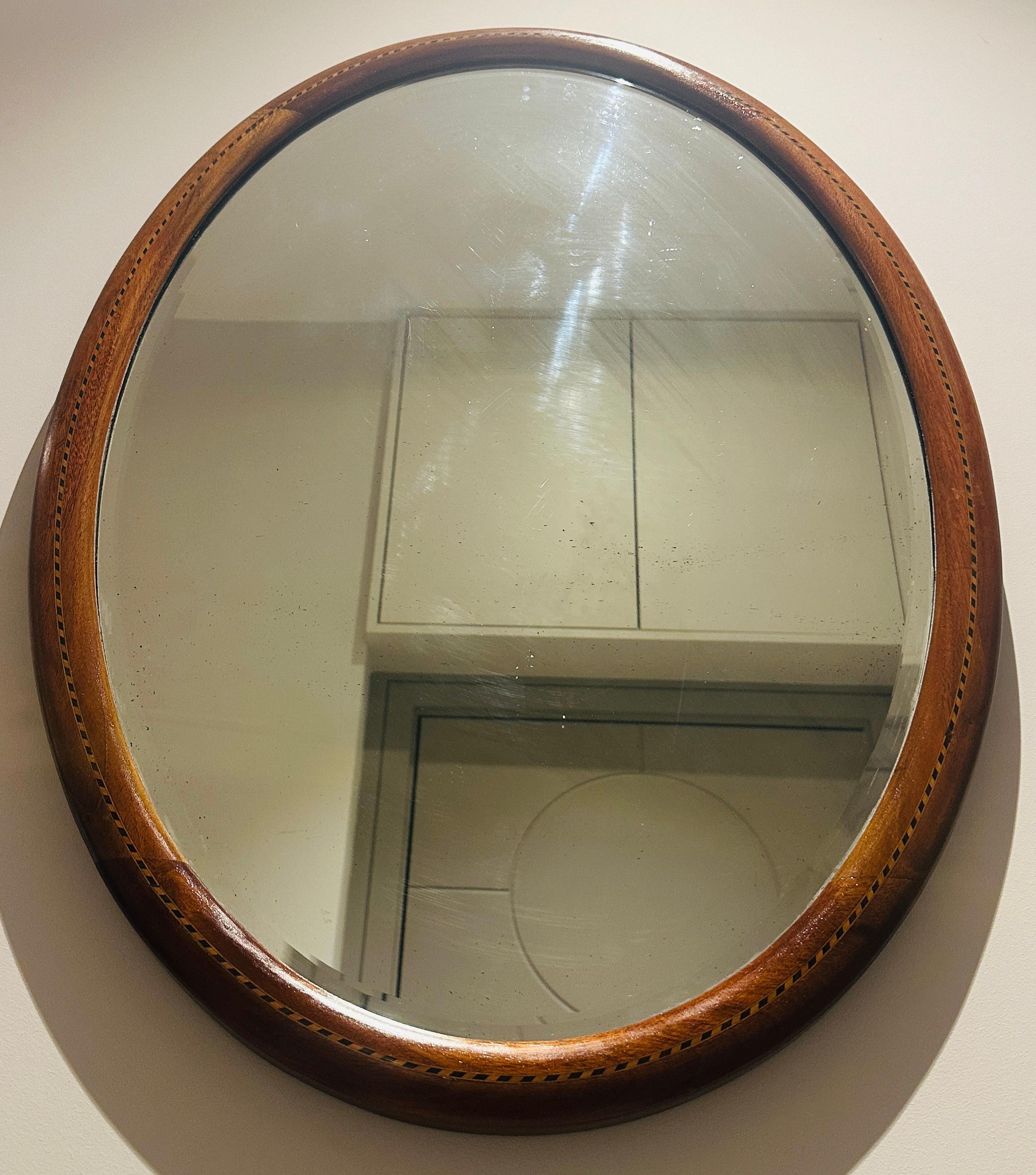 Édouardien Antique 1910 Late Edwardian Mahogany & Marquetry Inlay Oval Bevelled Mirror en vente