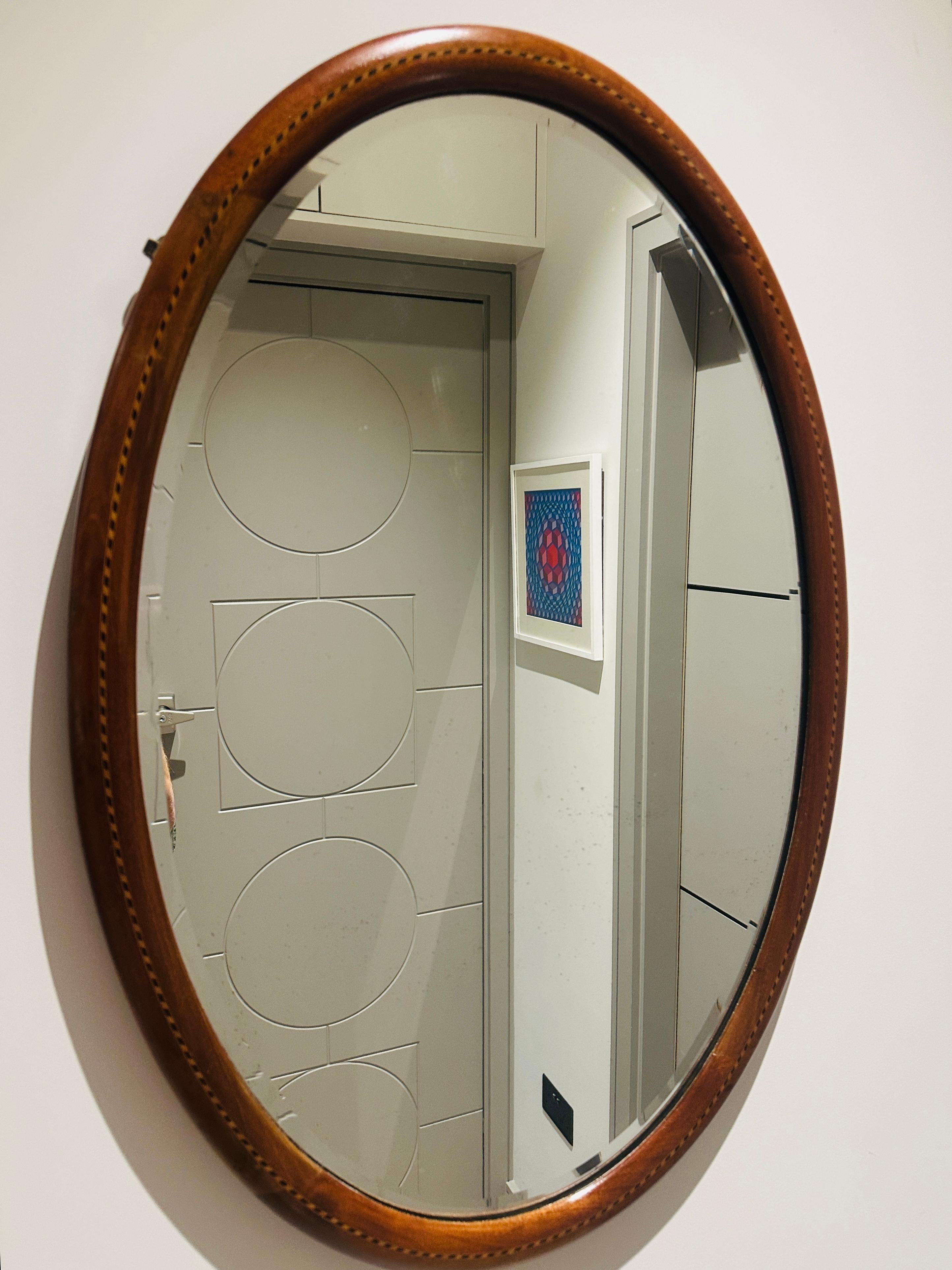 Antique 1910 Late Edwardian Mahogany & Marquetry Inlay Oval Bevelled Mirror en vente 2