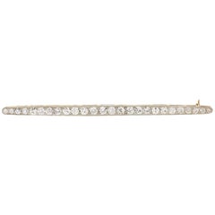 Antique 1910s 2.52 Carat Diamond and Yellow Gold Bar Brooch