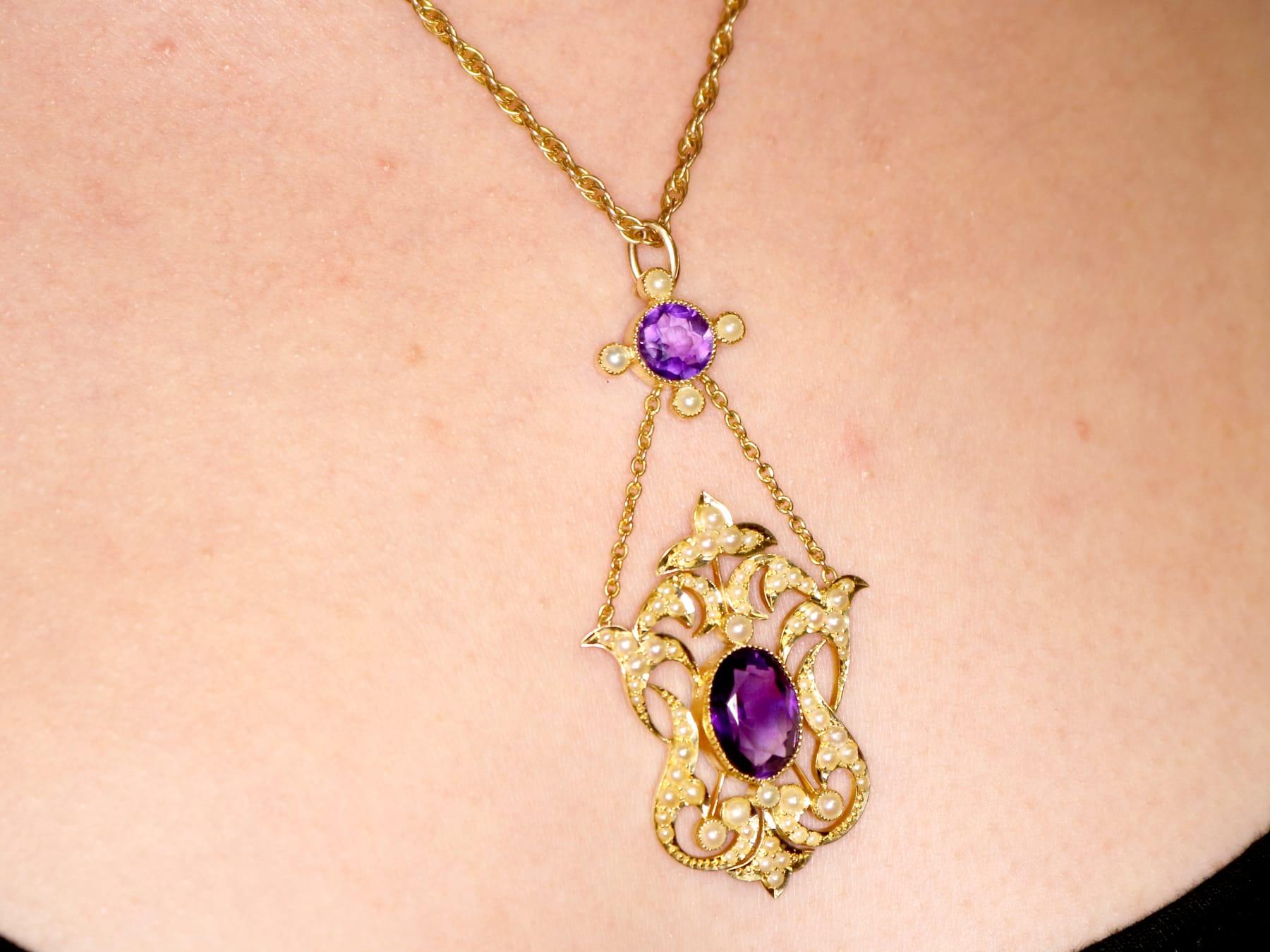 Antique 1910s 4.83 Carat Amethyst and Pearl Yellow Gold Pendant For Sale 2