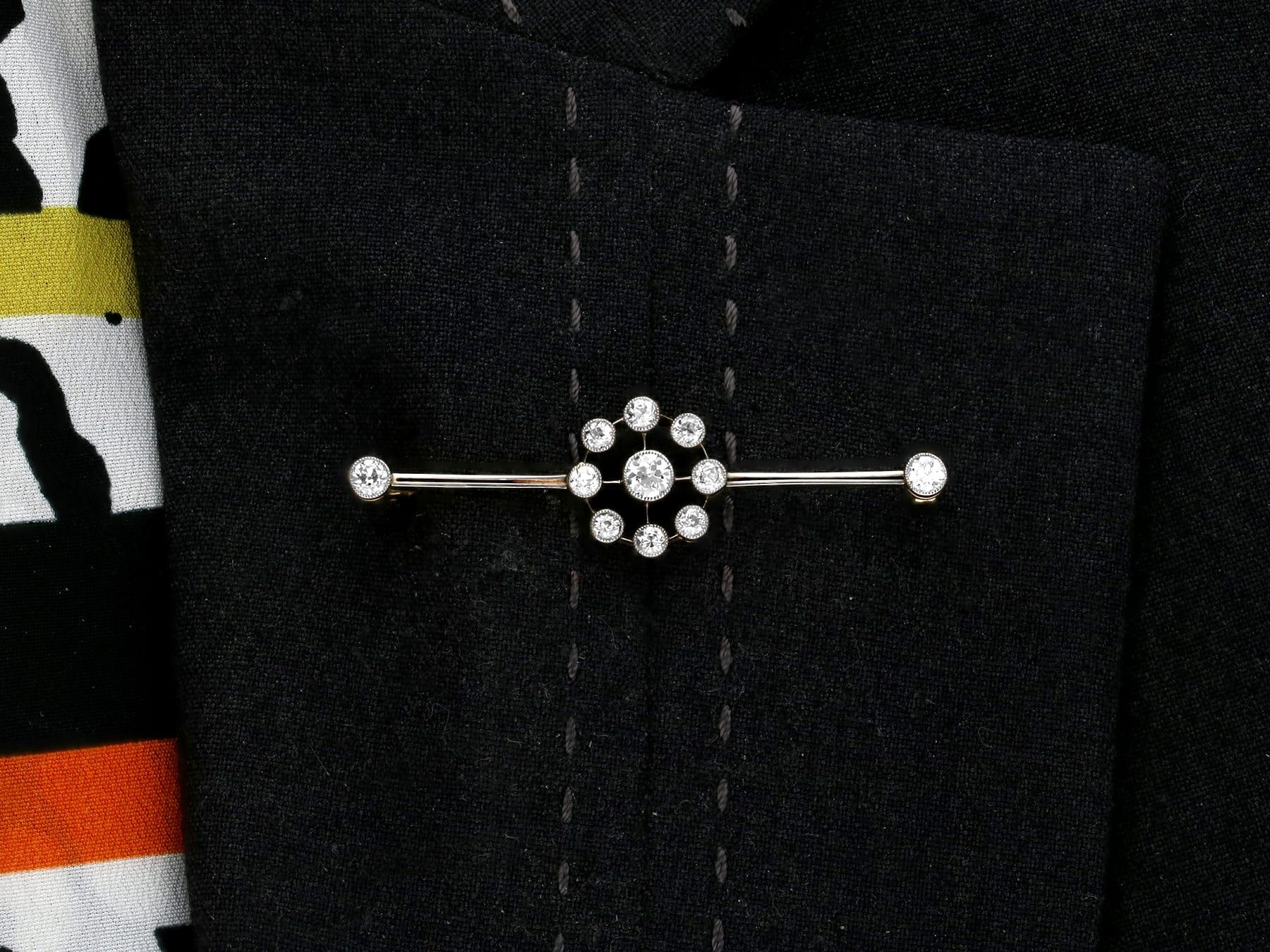 Antique 1910s Diamond and Yellow Gold Bar Brooch For Sale 5